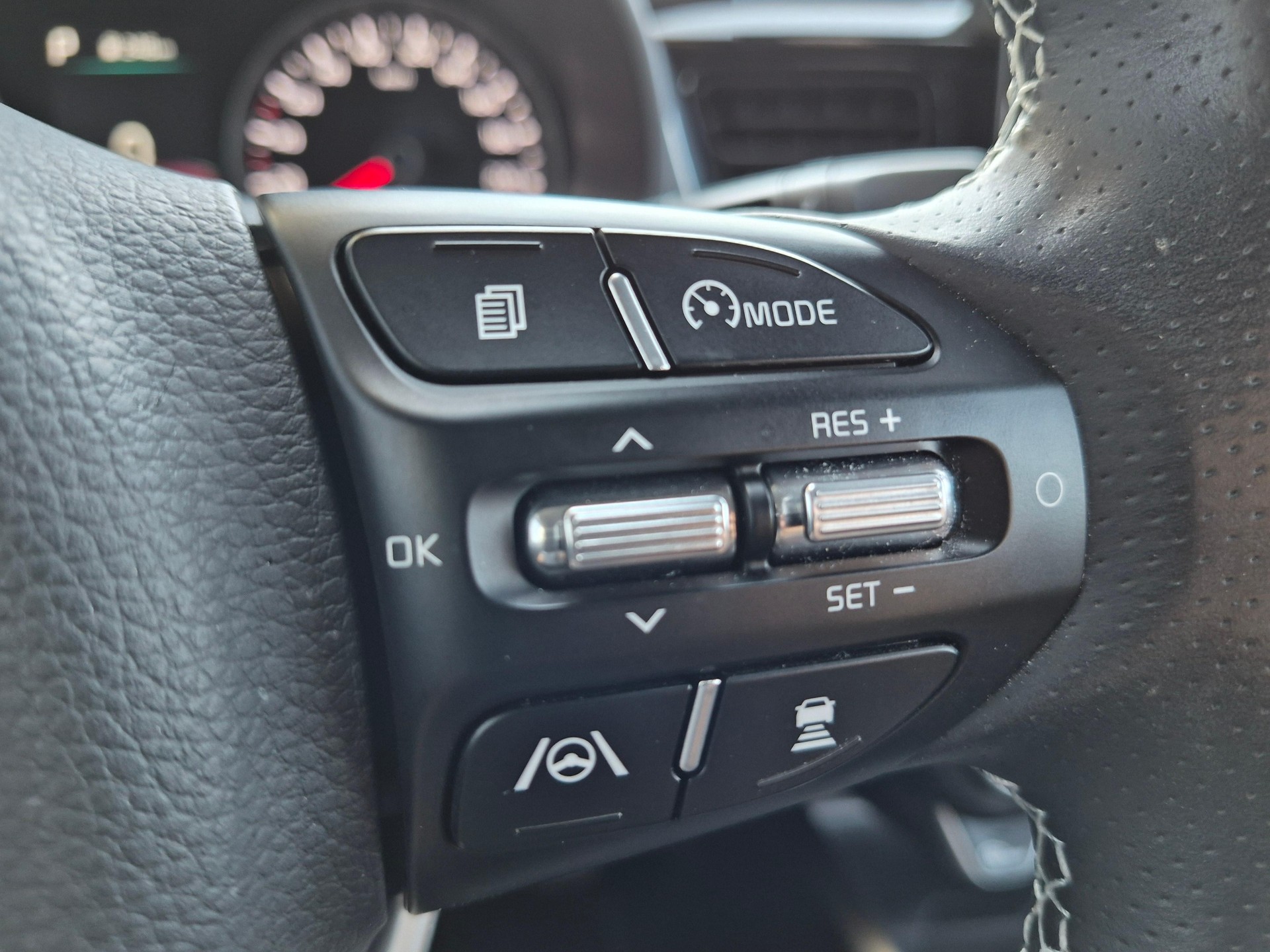KIA Stonic 1.0 T-GDi GT-Line-image-14