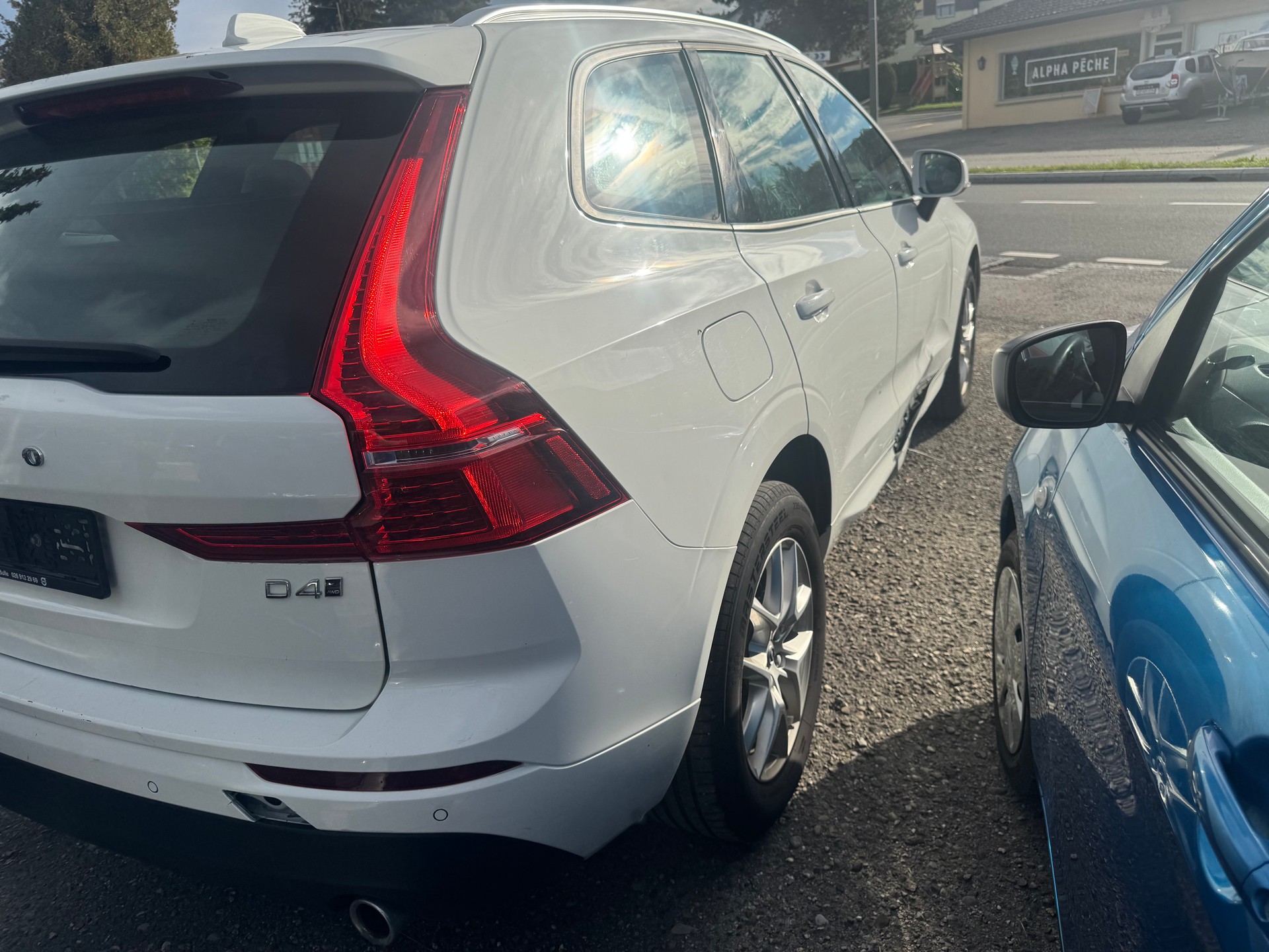 VOLVO XC60 D4 AWD R-Design Geartronic-image-5