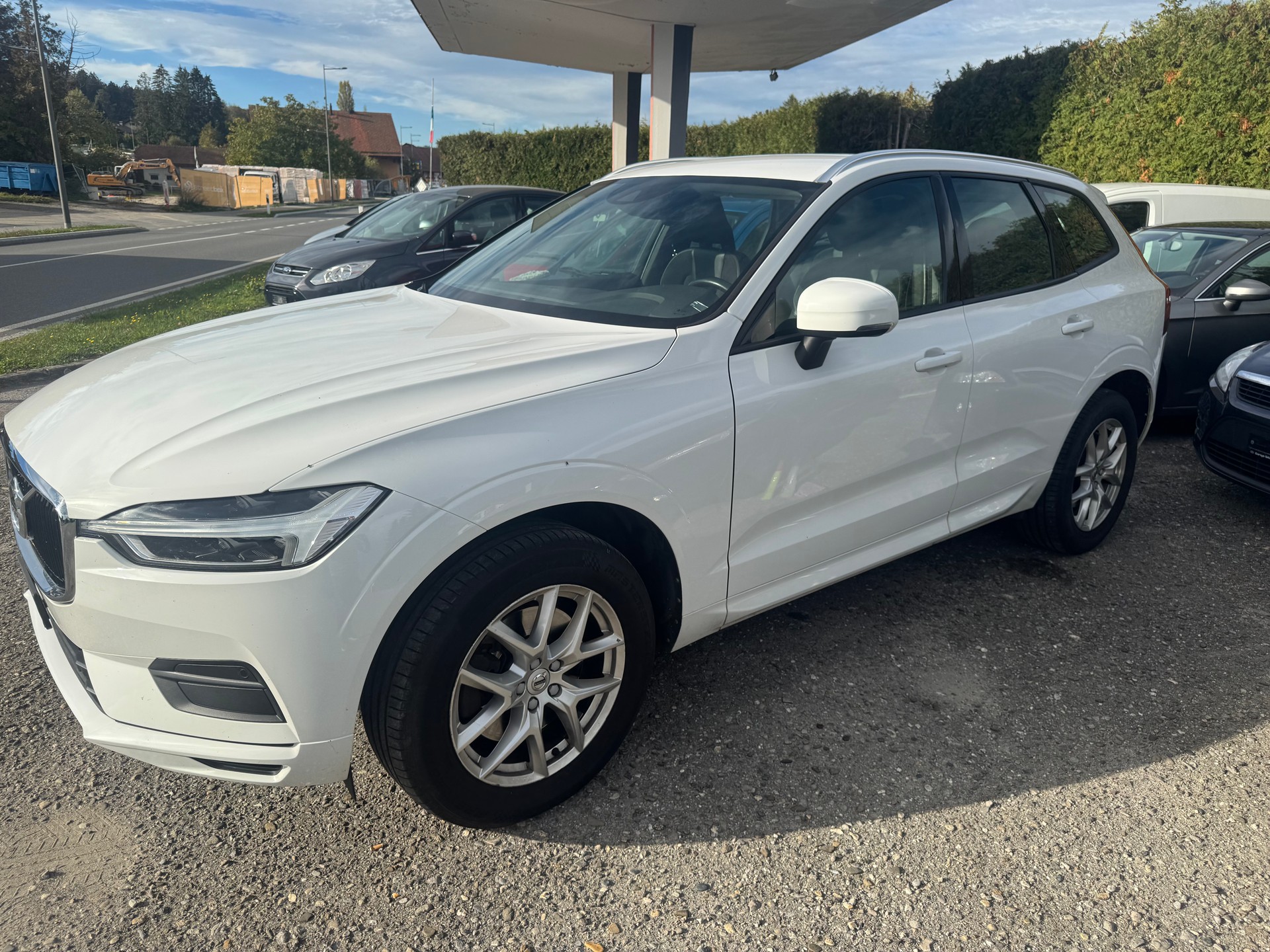 VOLVO XC60 D4 AWD R-Design Geartronic-image-0