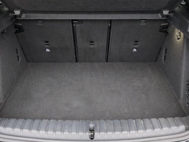 BMW 1er Reihe F70 M135i xDrive-image-12