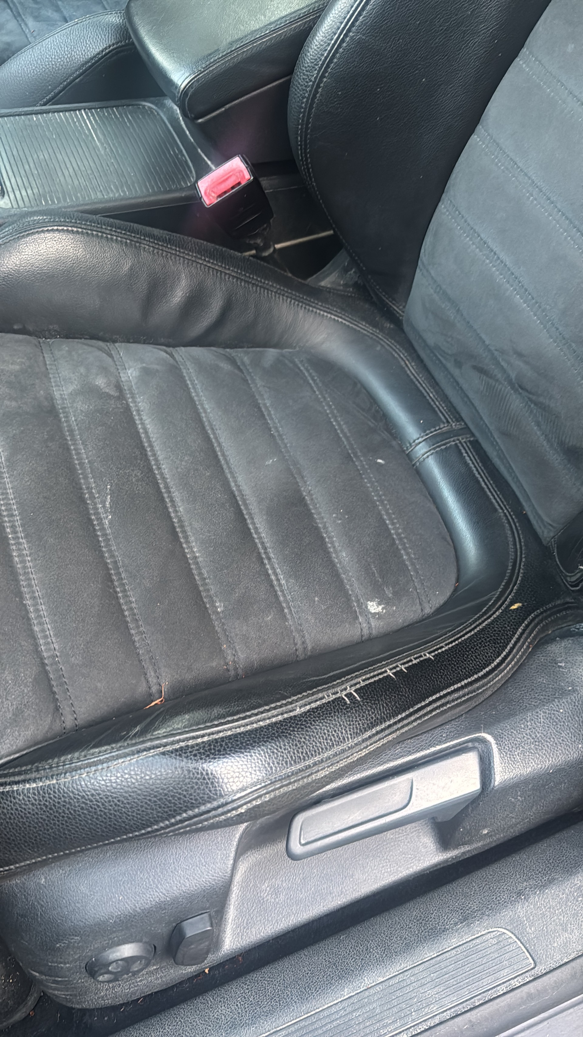 VW Passat Variant 2.0 TDI Highline-image-5