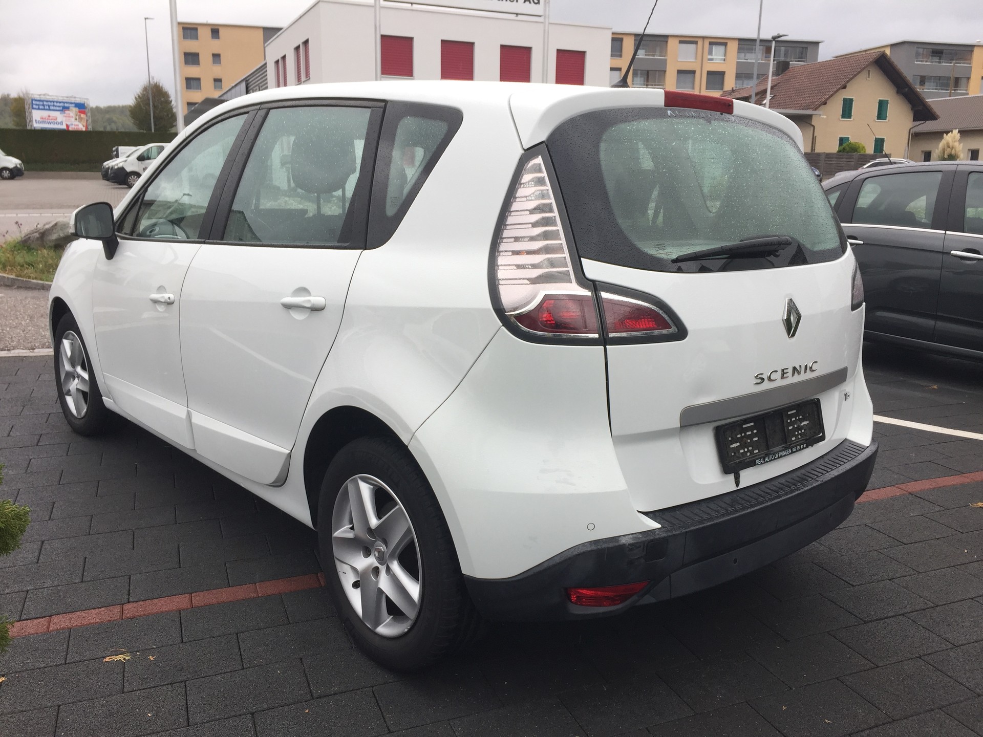 RENAULT Scénic 1.2 16V Turbo Expression-image-5