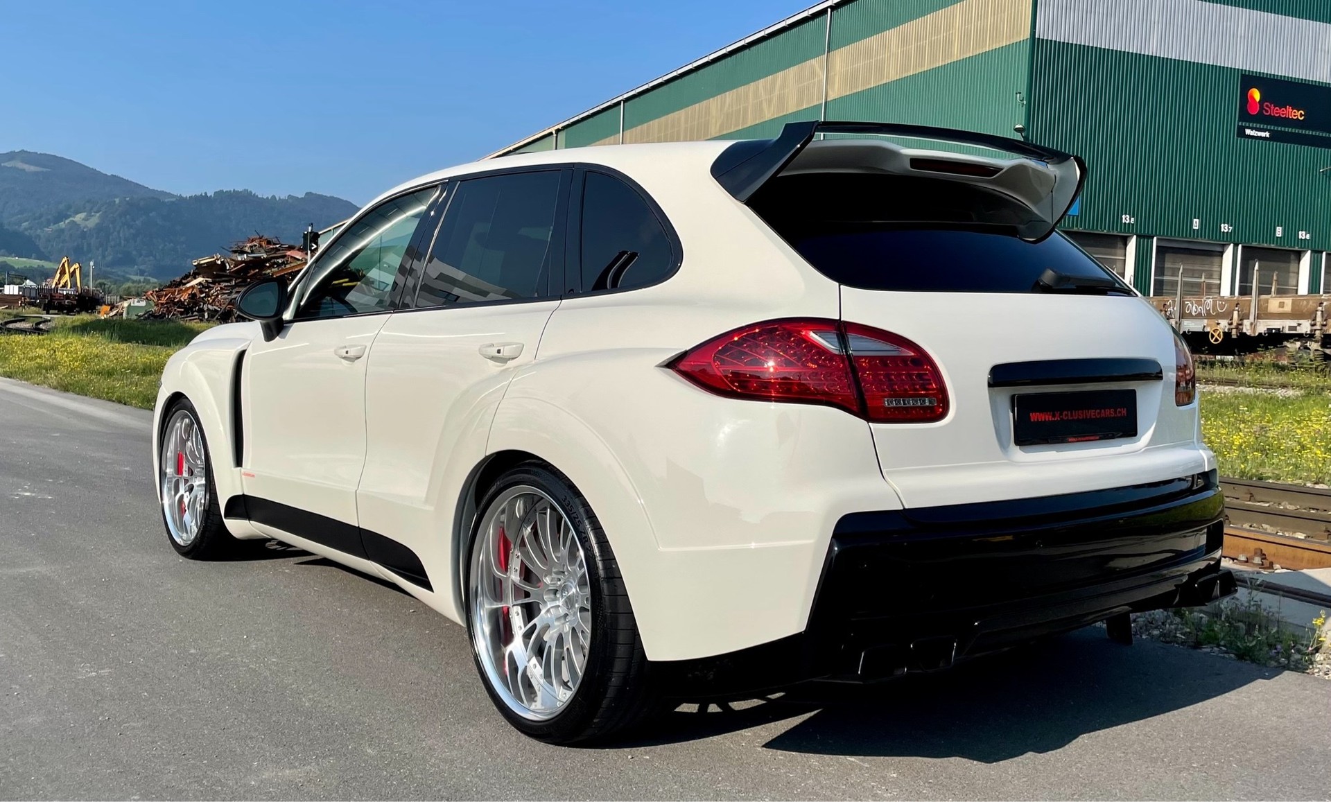 PORSCHE Cayenne Turbo-image-3