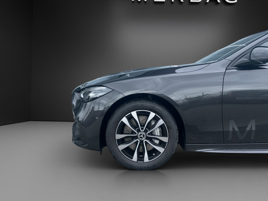 MERCEDES-BENZ C 300 e T AMG Line-image-5