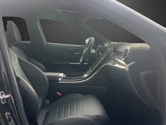 MERCEDES-BENZ C 300 e T AMG Line-image-7
