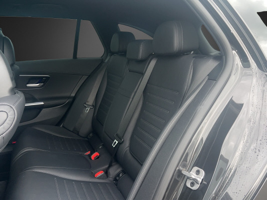 MERCEDES-BENZ C 300 e T AMG Line-image-9