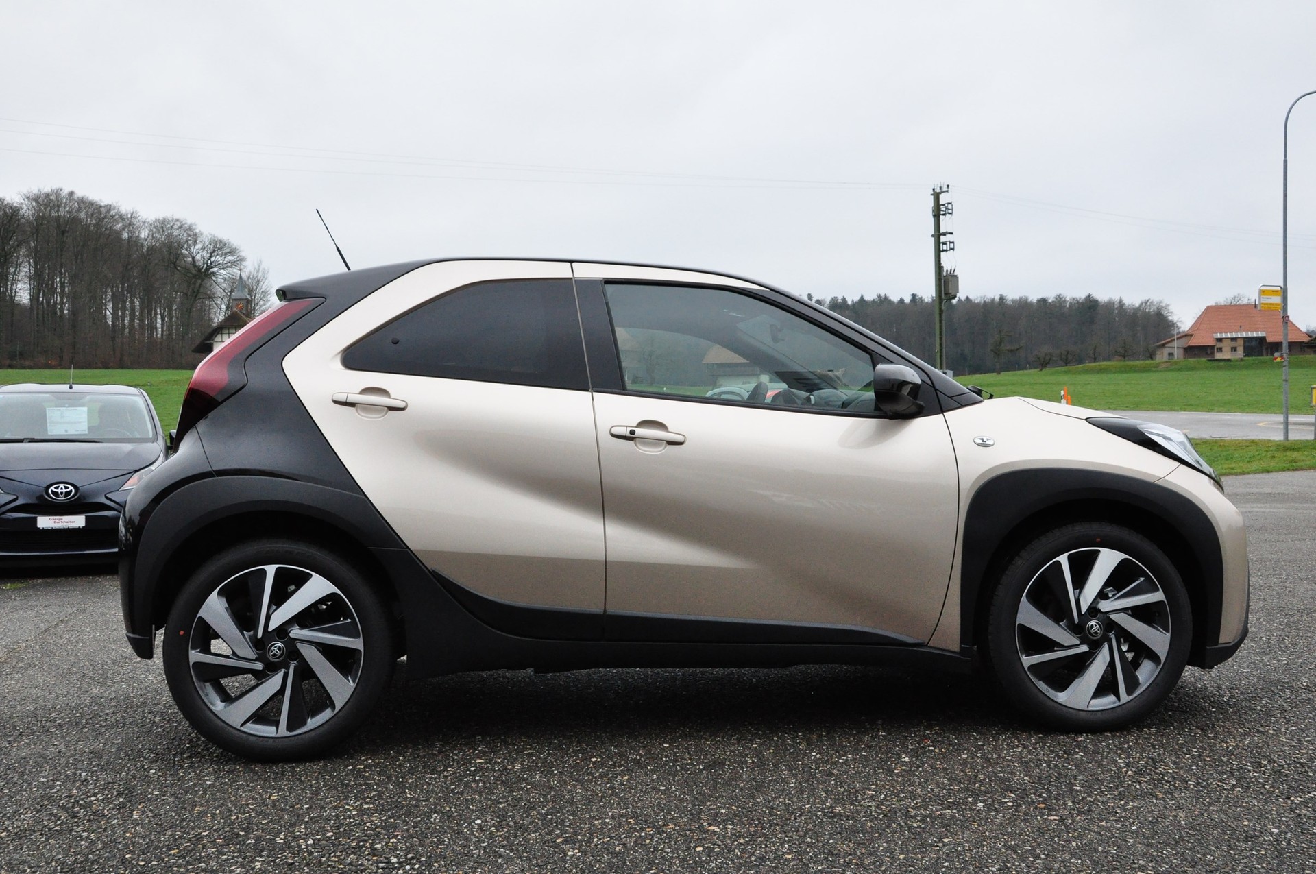 TOYOTA Aygo X 1.0 VVT-i Style-image-6