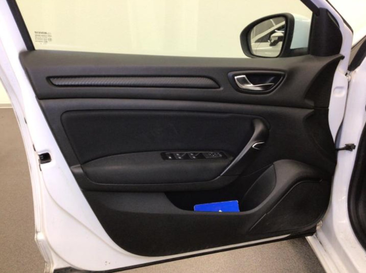 RENAULT Mégane Grandtour 1.5 dCi Zen EDC-image-5