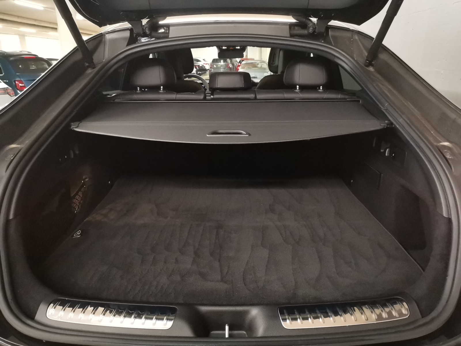 MERCEDES-BENZ GLC 300 d AMG Line 4Matic Coupé-image-10
