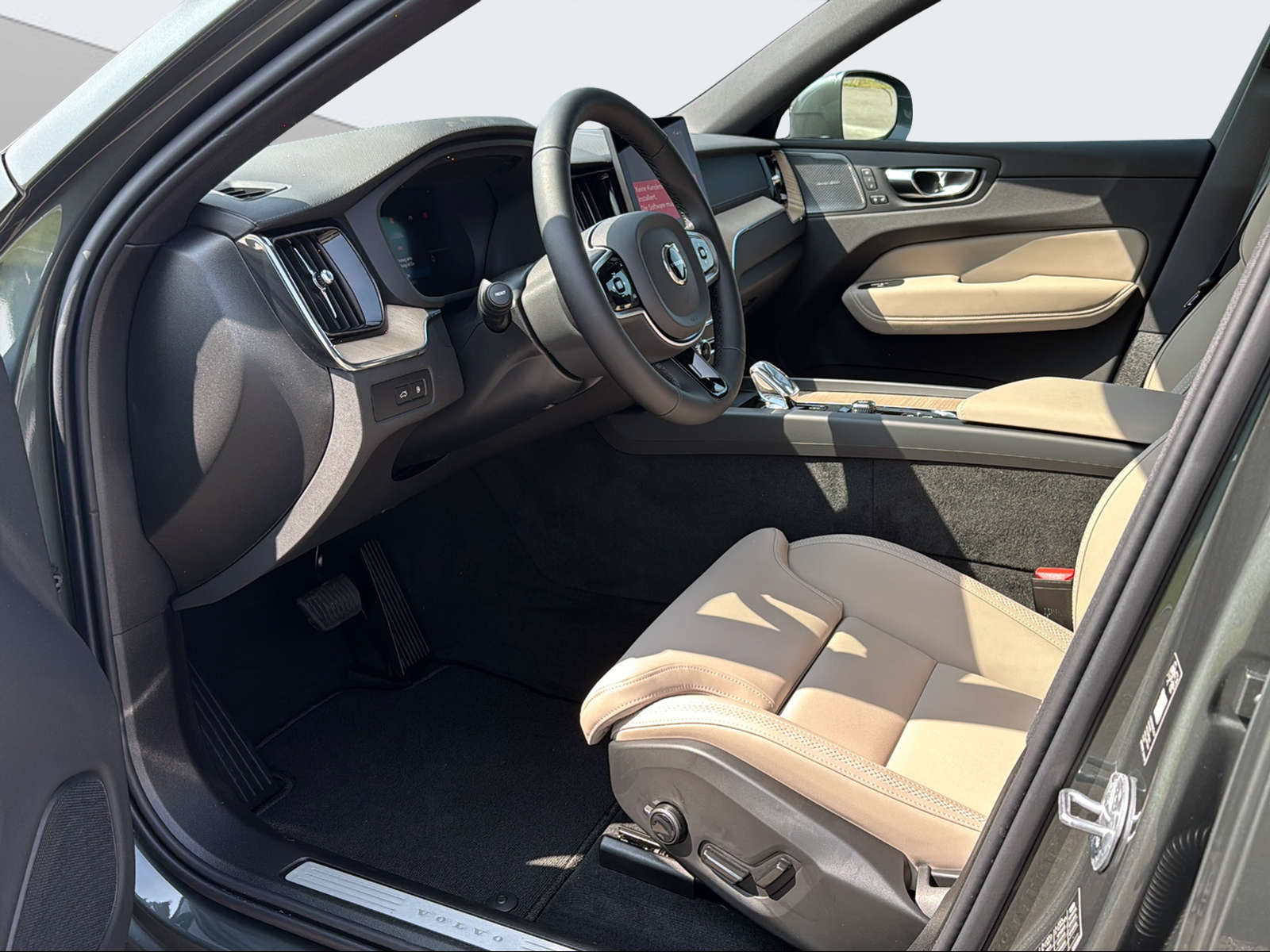 VOLVO XC60 2.0 T6 TE Ultra Bright eAWD-image-9