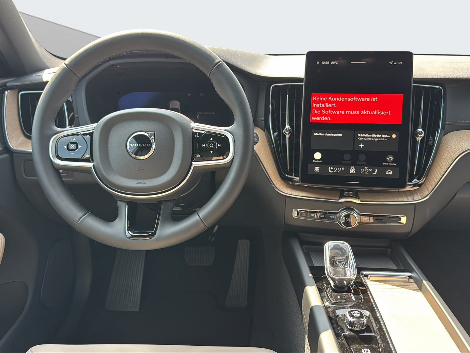 VOLVO XC60 2.0 T6 TE Ultra Bright eAWD-image-11