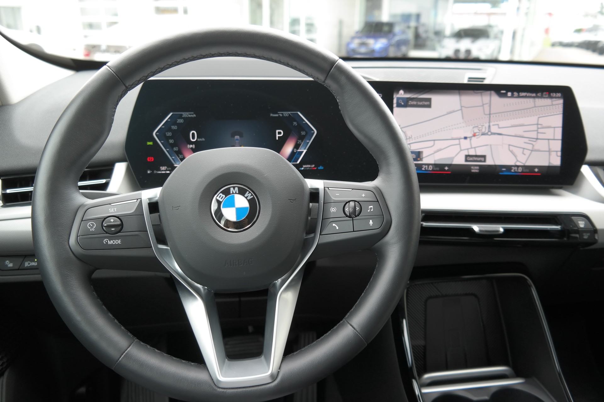 BMW X1 xDrive 23i 48V-image-10