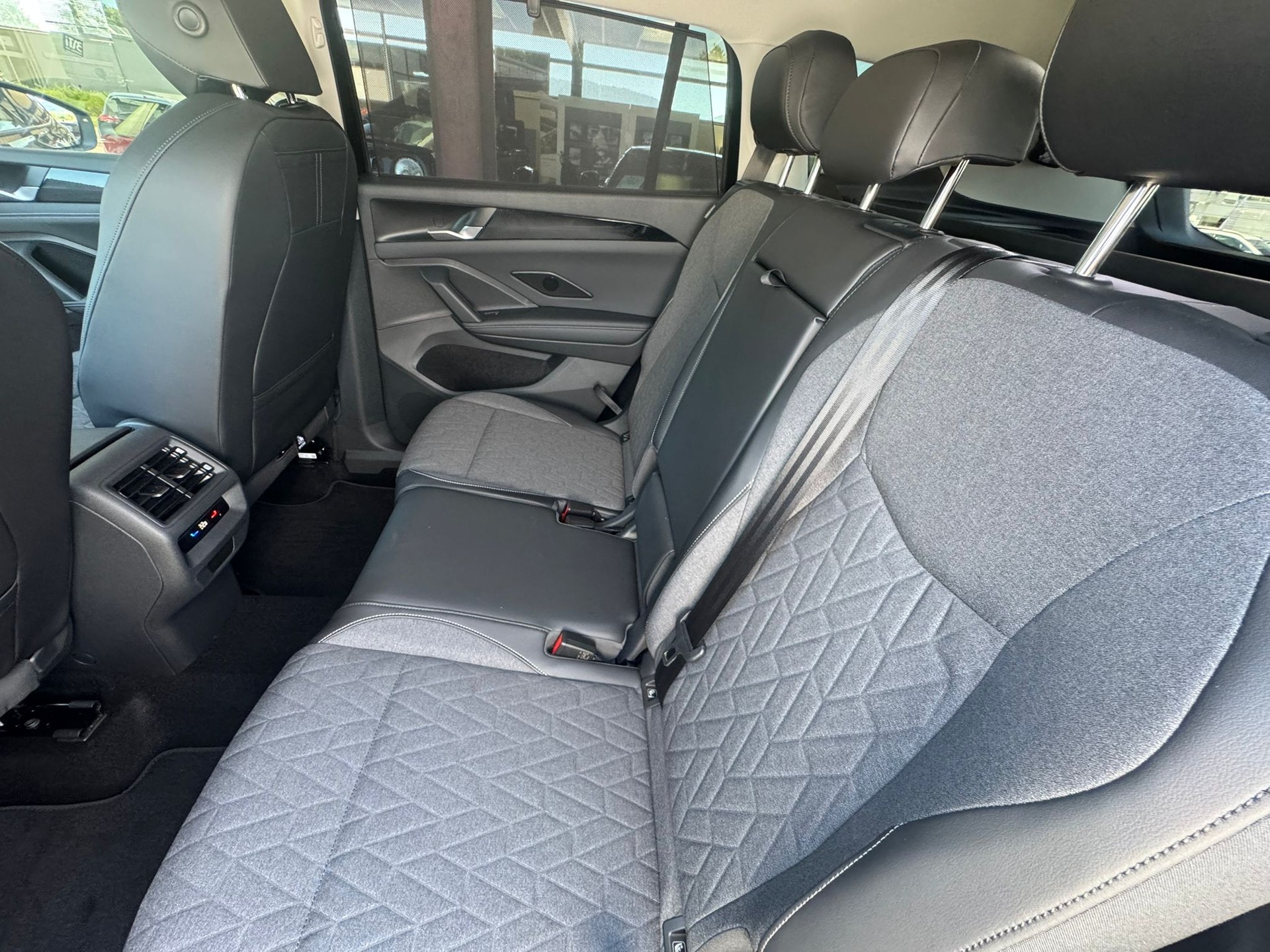 VW Tayron 1.5 TSI evo2 mHEV Life DSG - 7 PLACES-image-7