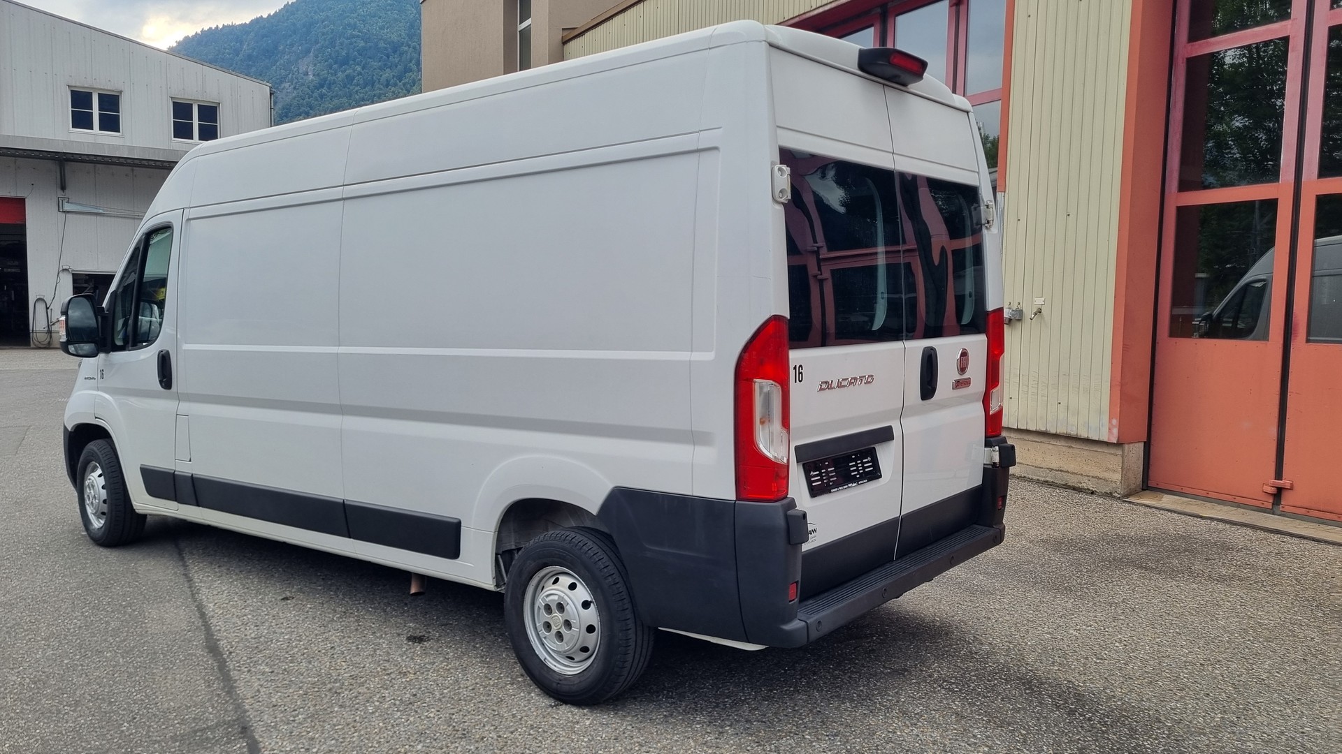FIAT Ducato 35 2.3 MJ-image-2