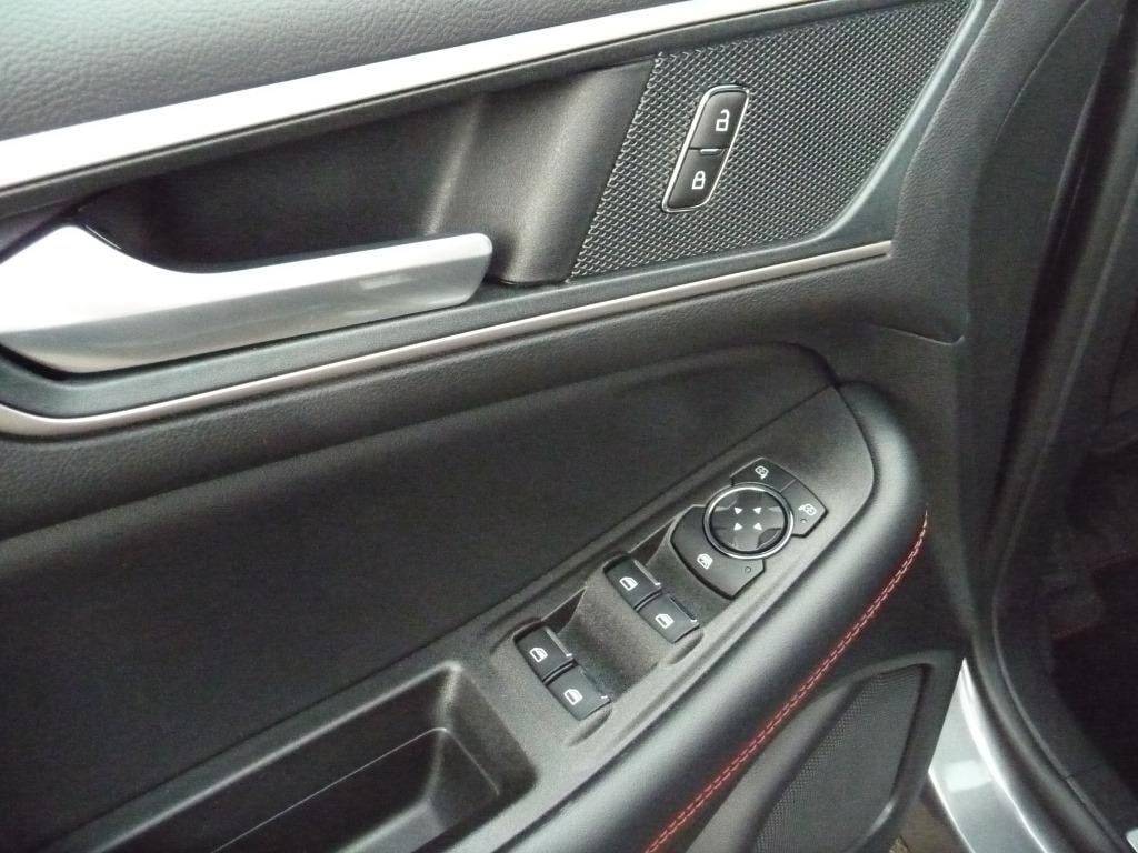 FORD ST-Line 250PS Ecoboost (Import) mit Anhängekupplung-image-3