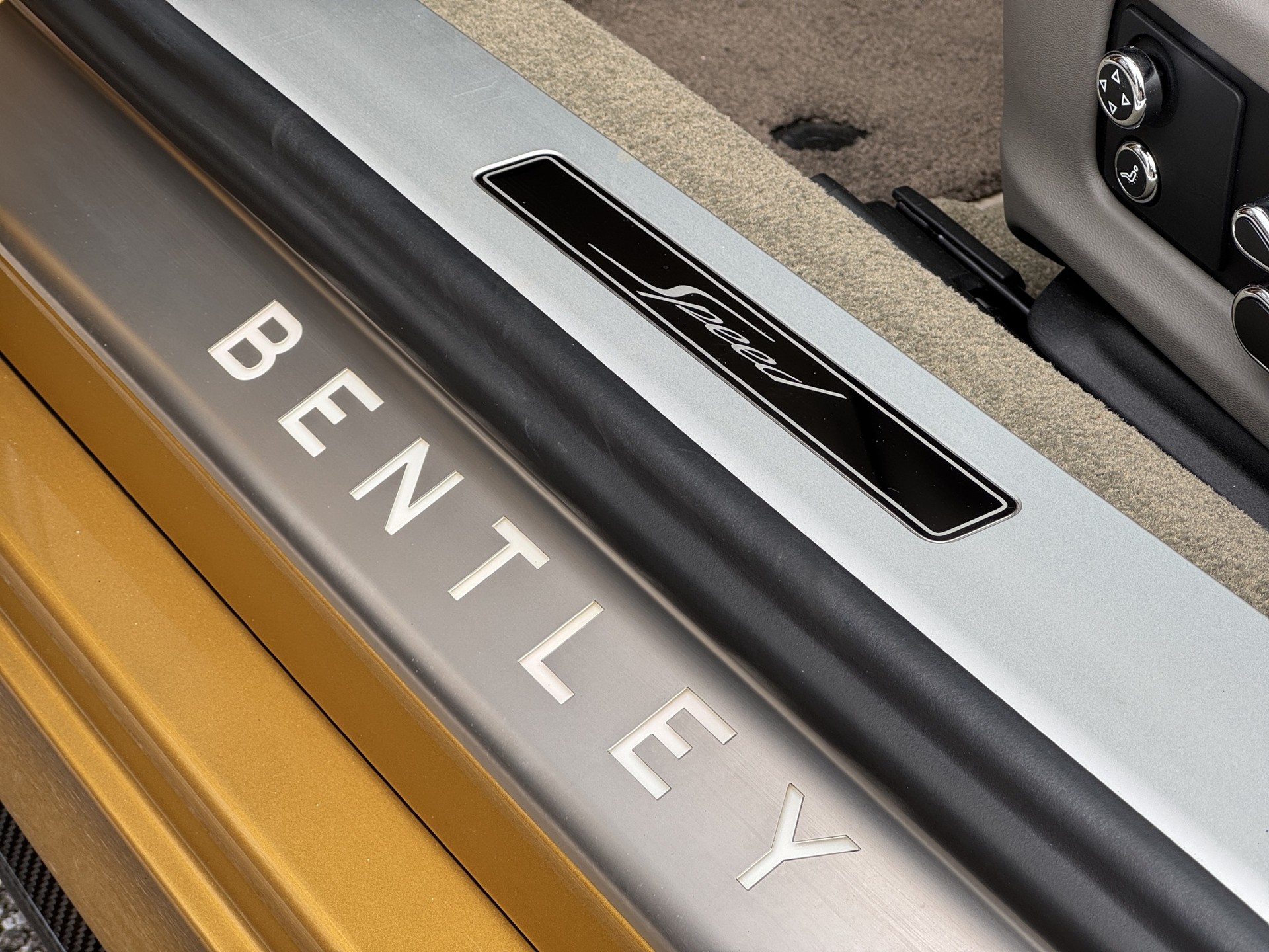 BENTLEY Continental GTC Cabriolet 6.0 W12 Speed-image-26