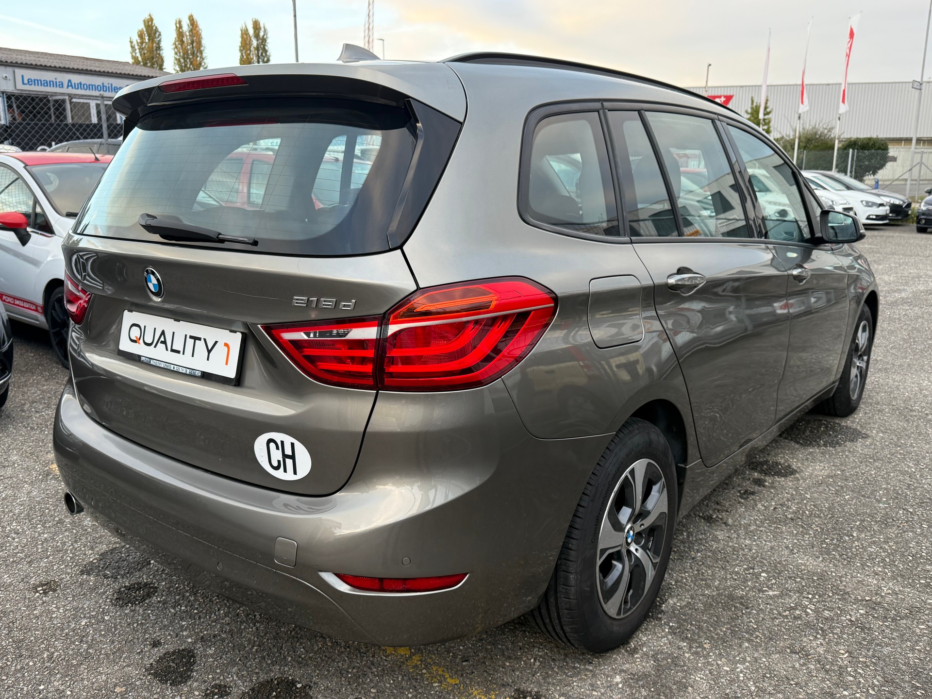 BMW 218d Gran Tourer-image-3