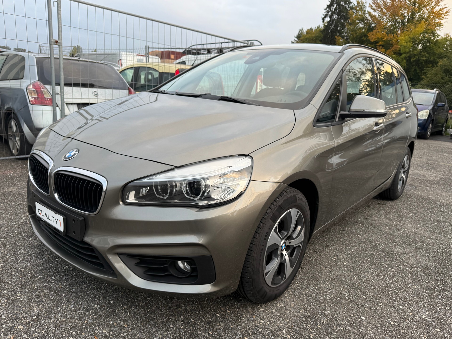 BMW 218d Gran Tourer-image-1