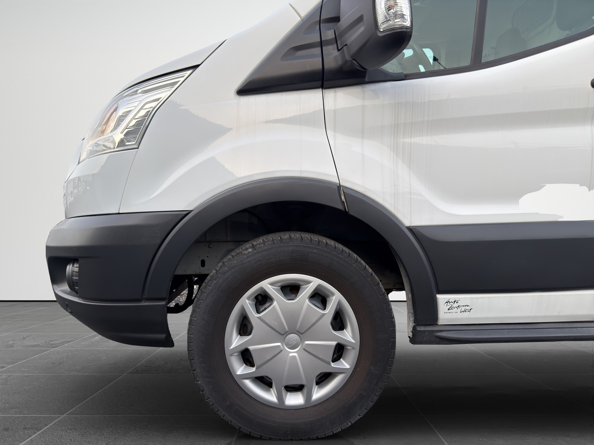 FORD Transit Van 350 L2H2 Trend 4WD-image-13