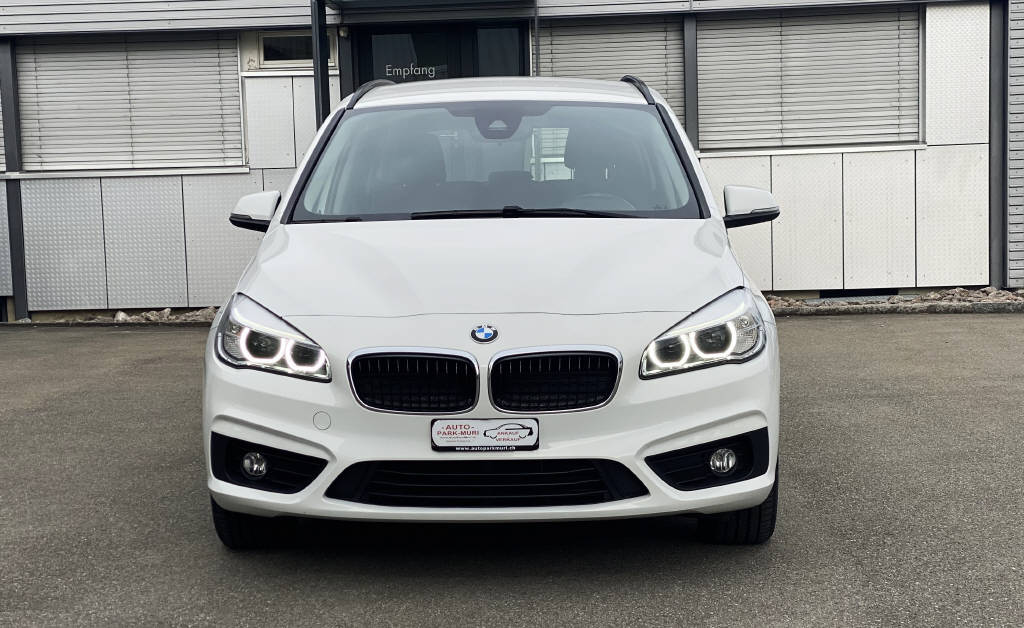 BMW 218d xDrive Gran Tourer-image-1