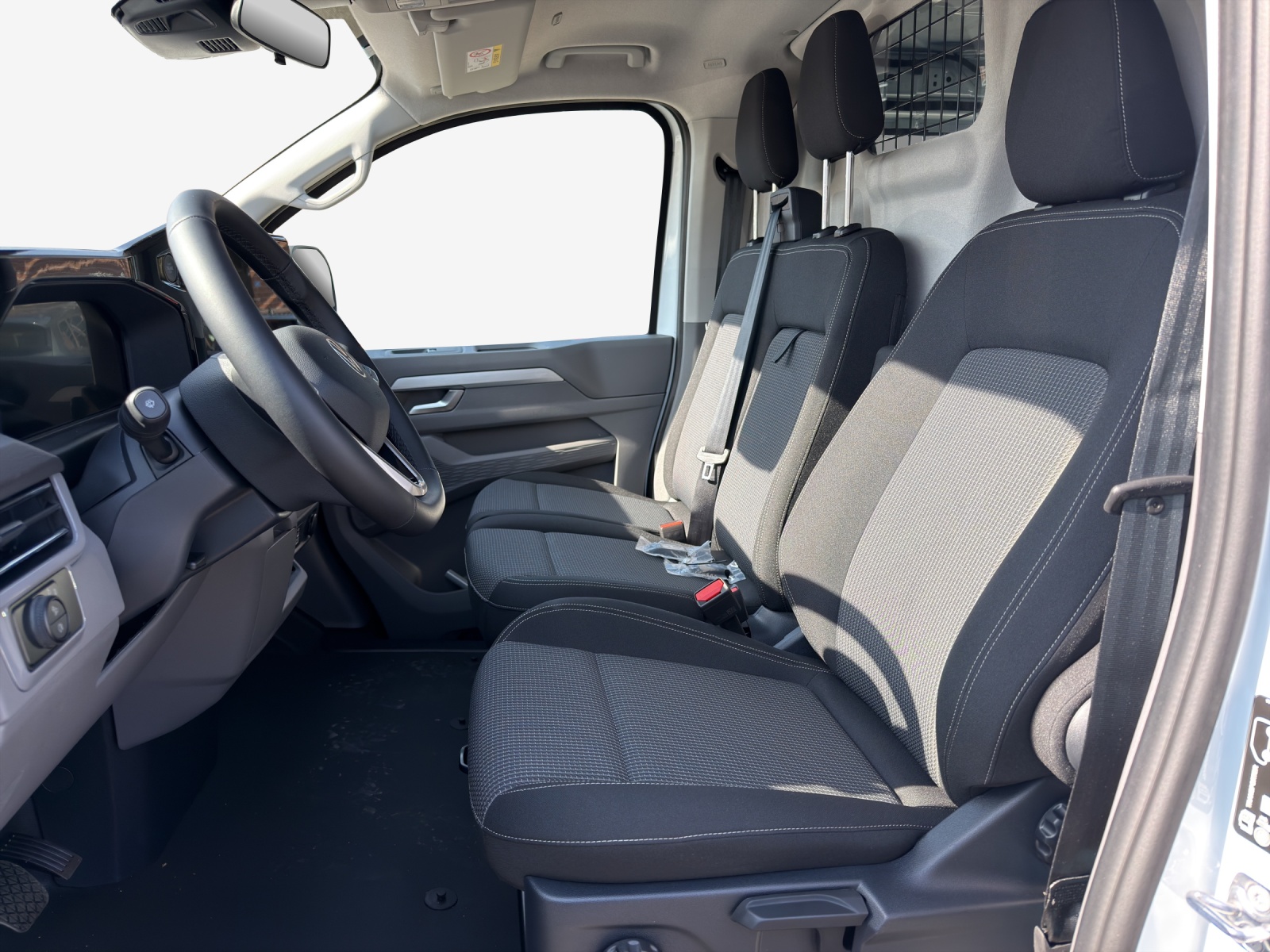 VW Transporter 2.0 TDI Automat-image-7
