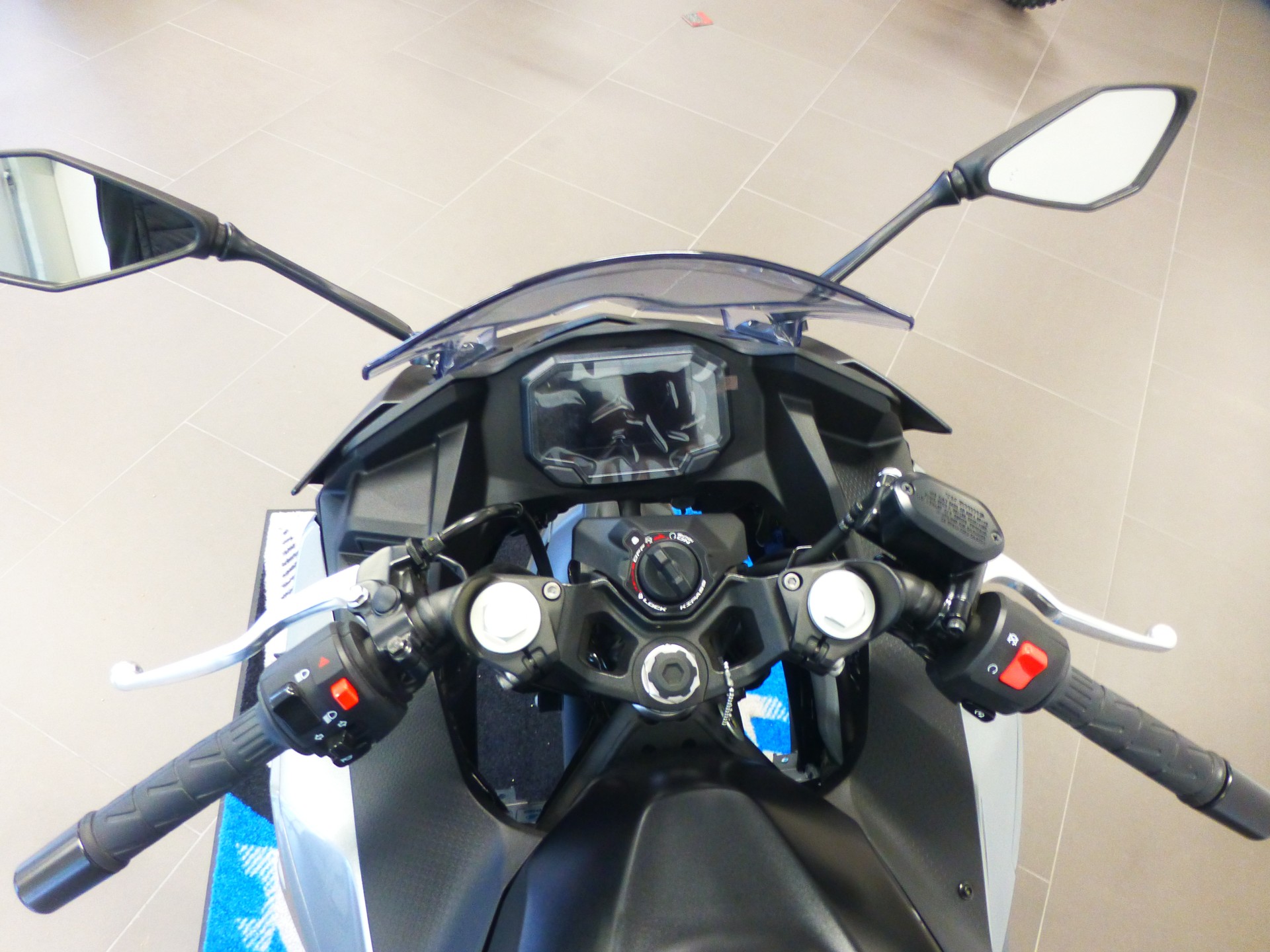 KAWASAKI Ninja 500 SE-image-6