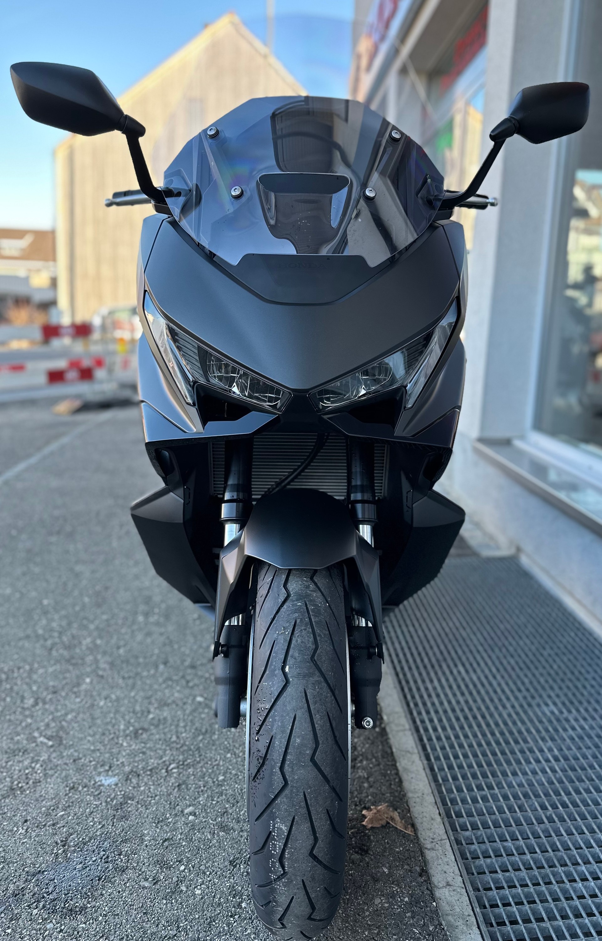 HONDA Honda Forza 750 Modell 2026-showroom-element-1