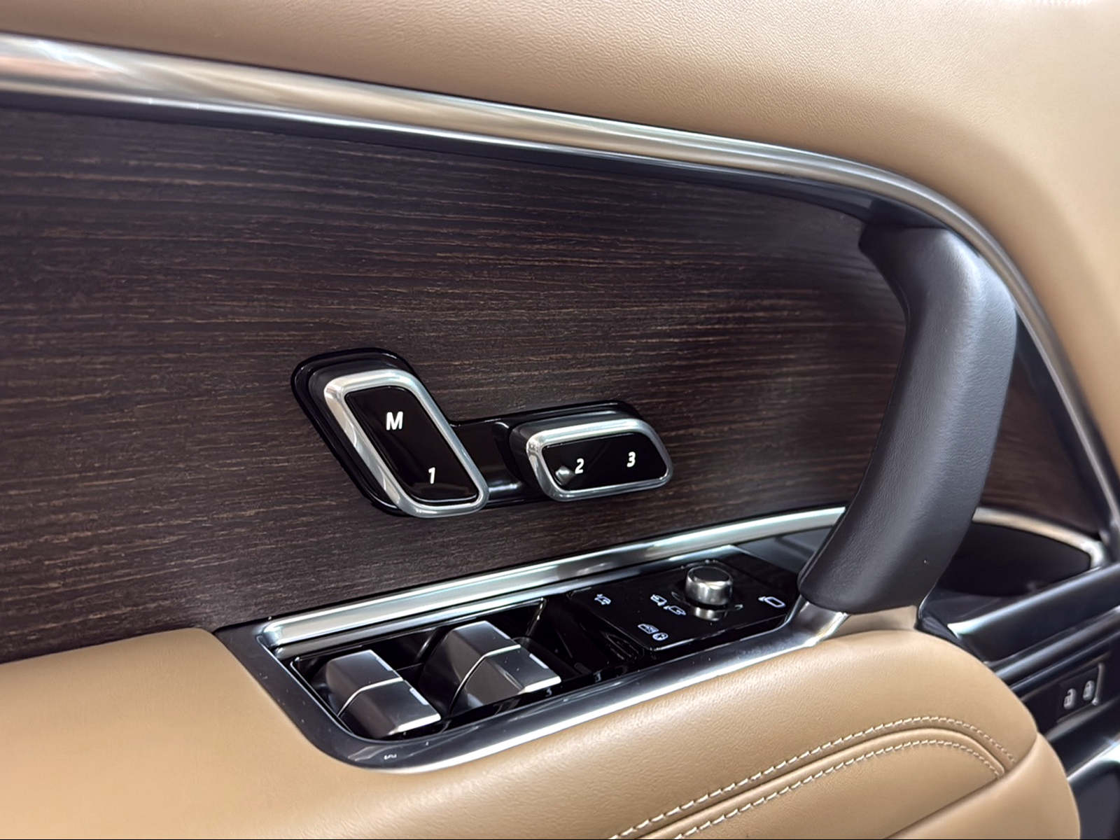 LAND ROVER Range Rover P510e Si6 PHEV Autobiography Automatic-image-19