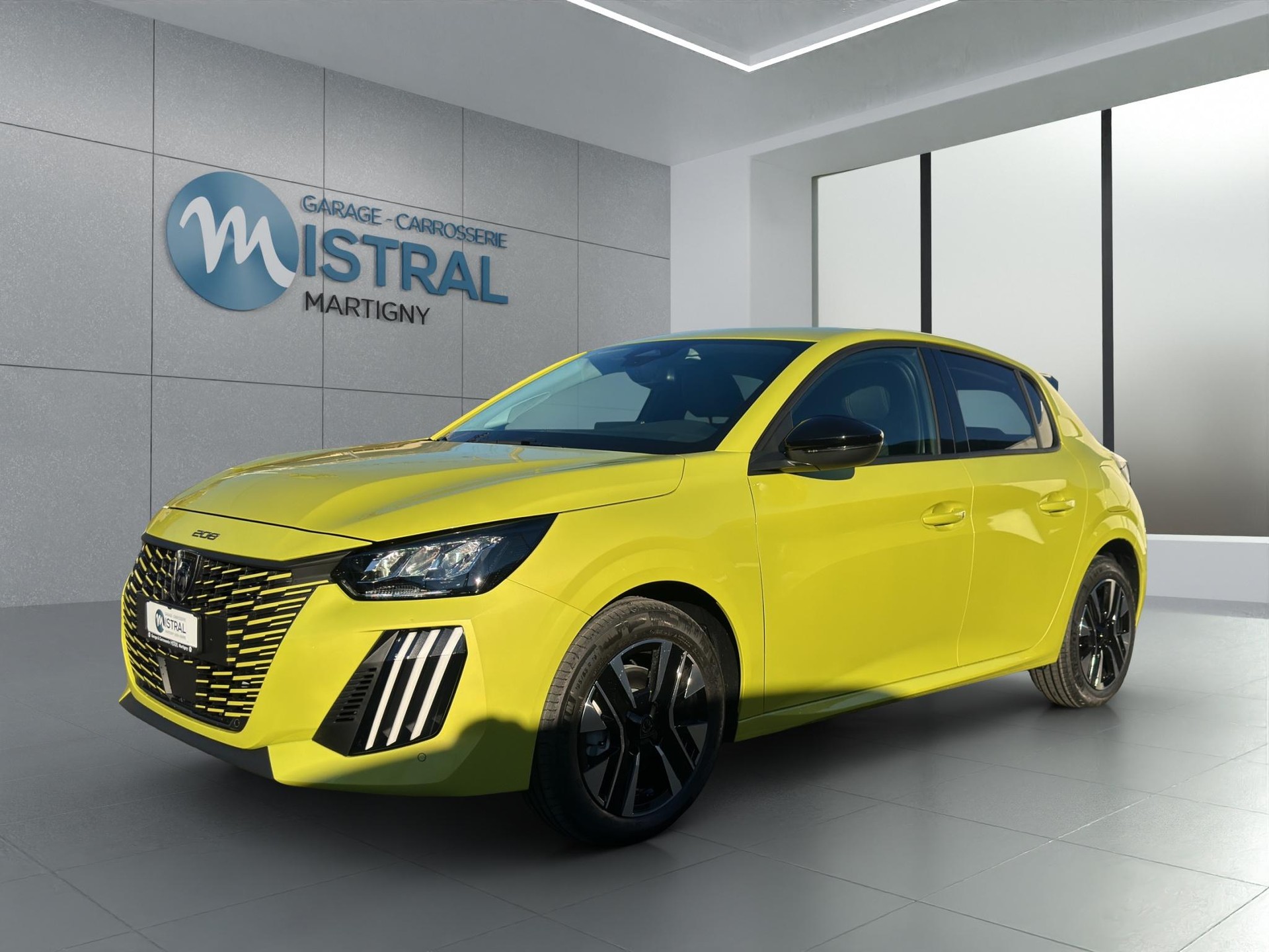 PEUGEOT 208 1.2 Hybrid Allure Premium-image-1