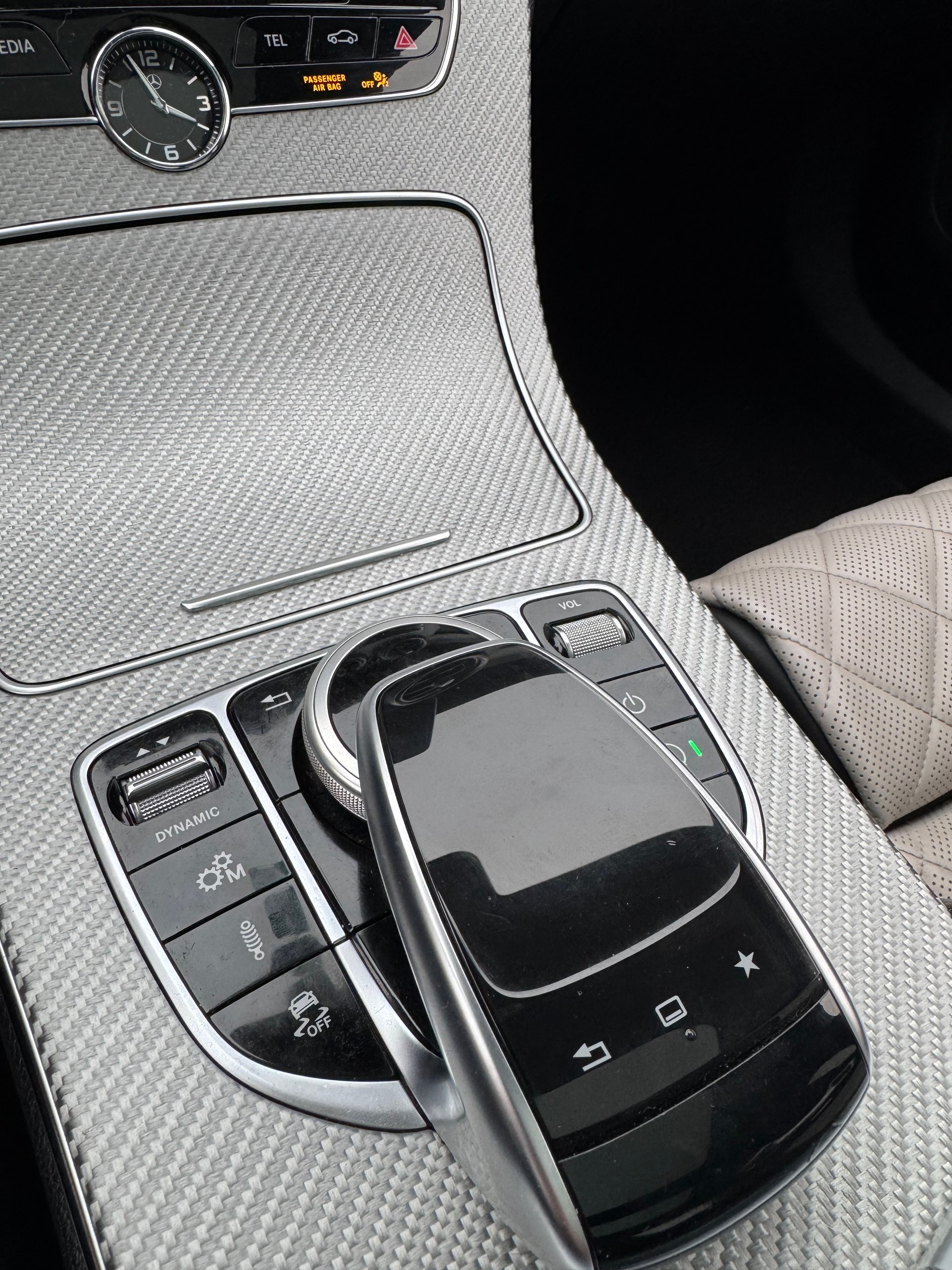 MERCEDES-BENZ C 450 AMG 4Matic 7G-Tronic-image-12