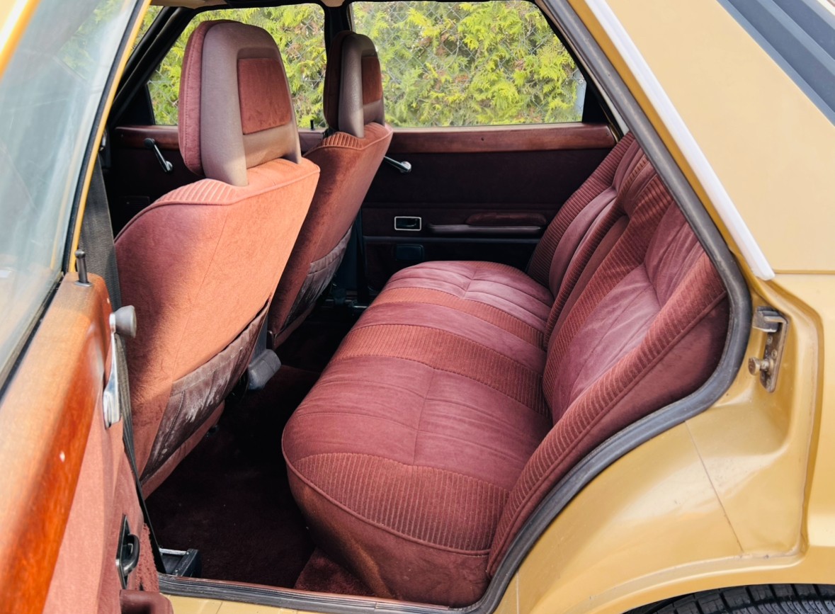 FORD 2300 V6 Ghia-image-12