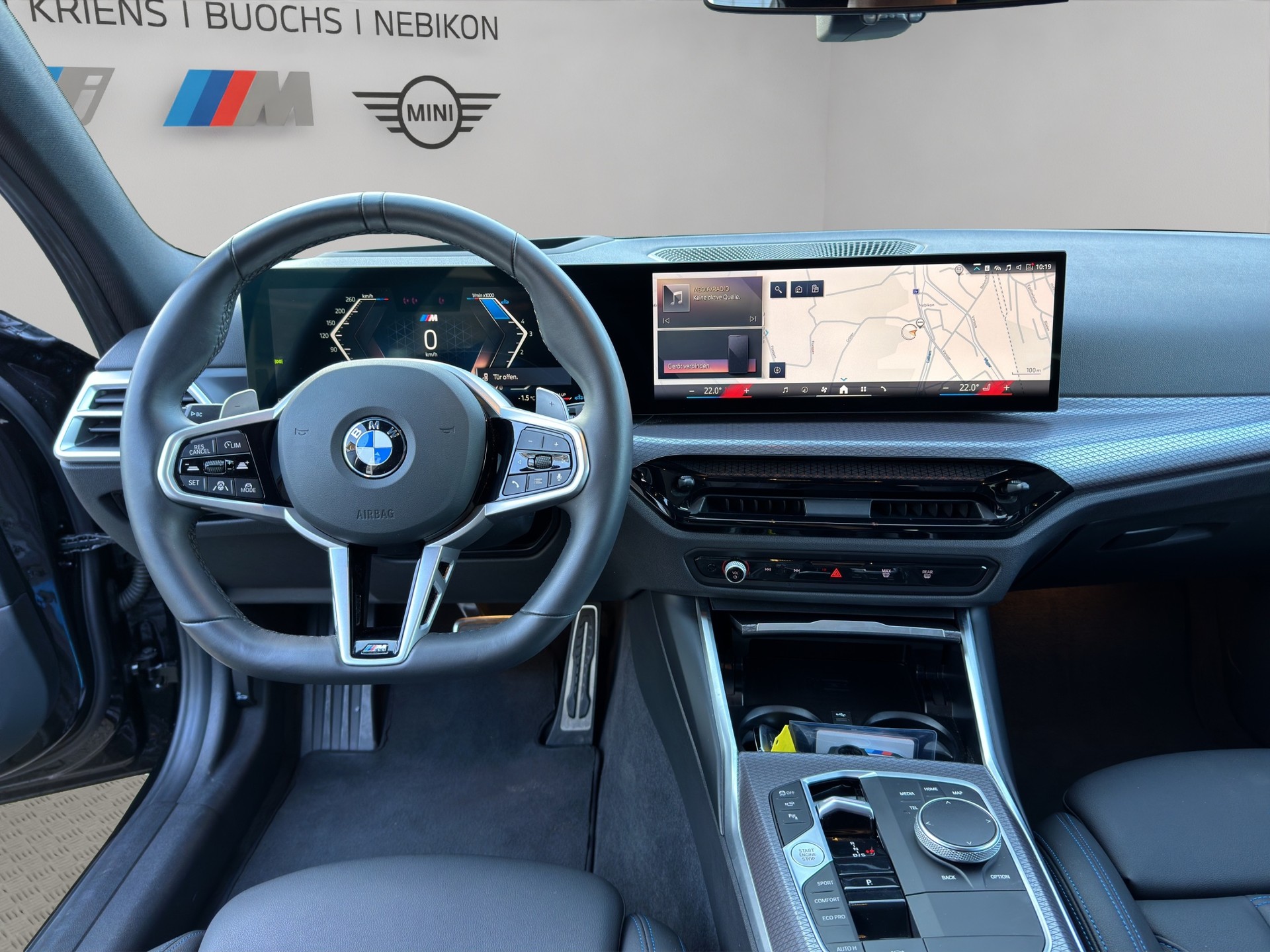 BMW 320d xDrive 48V Touring Steptronic M Sport-image-10