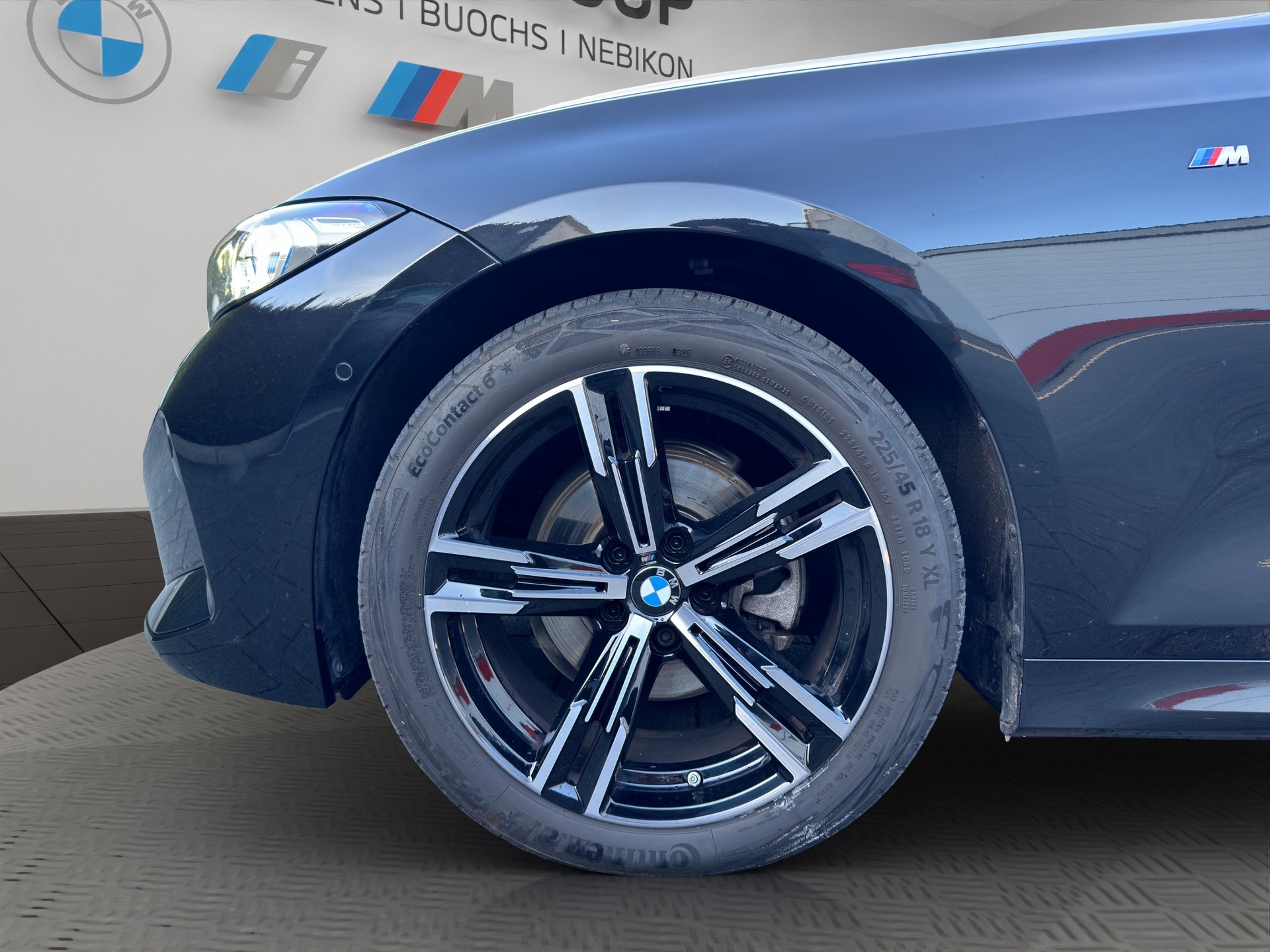 BMW 320d xDrive 48V Touring Steptronic M Sport-image-8