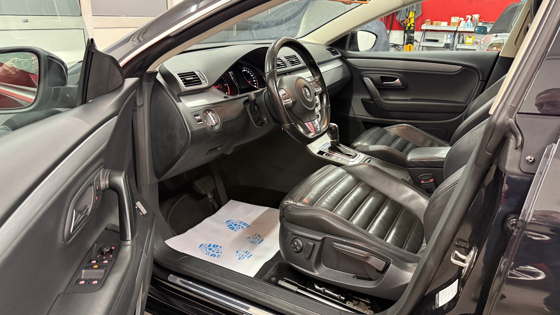 VW CC 2.0 TDI BlueMotion Technology 4Motion DSG*R-Line in&Exteriuor*abMFK*8fach berädert*RFK*NAVI*Garantie*u.v.m*-image-12