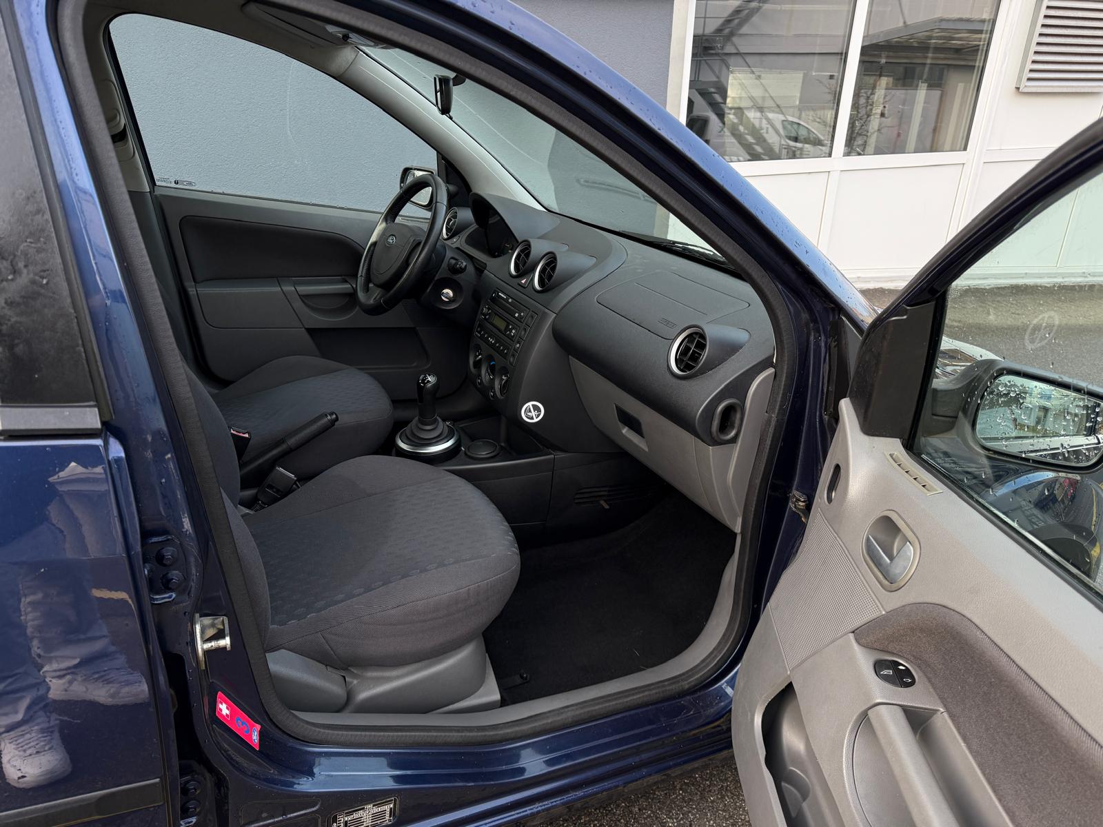 FORD Fiesta 1.4 16V-image-9