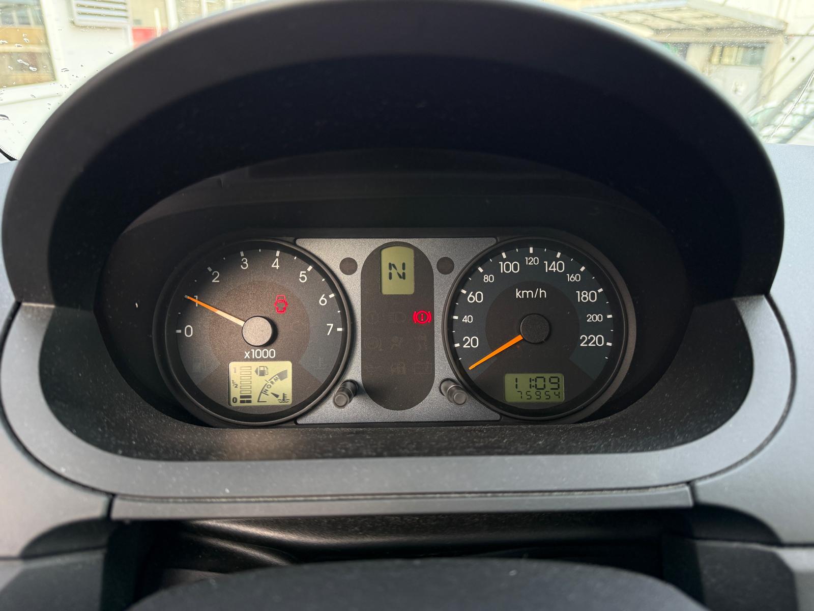 FORD Fiesta 1.4 16V-image-8