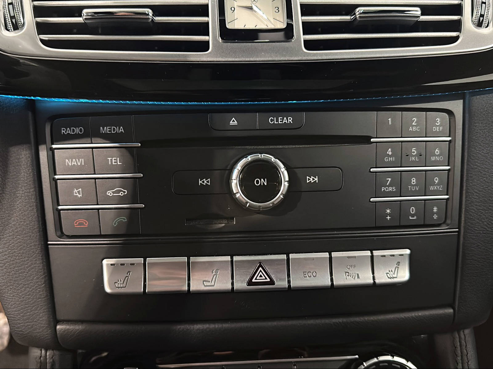 MERCEDES-BENZ CLS Shooting Brake 350 d 4Matic 9G-Tronic-image-19