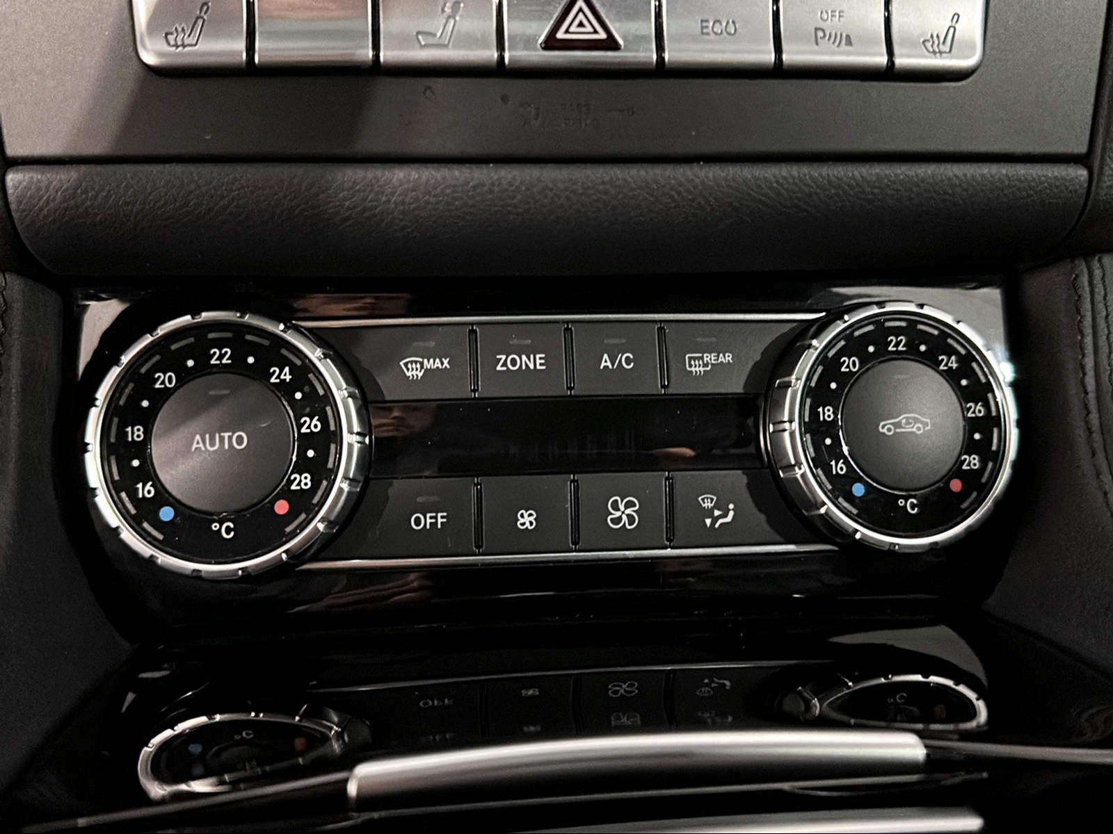 MERCEDES-BENZ CLS Shooting Brake 350 d 4Matic 9G-Tronic-image-20