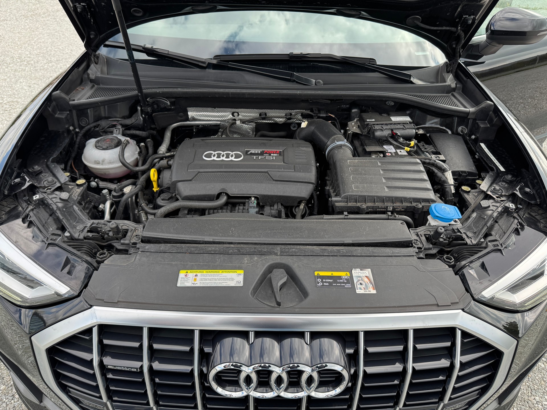 AUDI Q3 45 TFSI quattro S-tronic-image-4