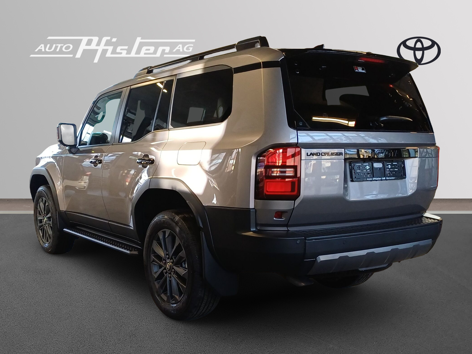TOYOTA Land Cruiser 2.8 D 48V Invincible-image-3