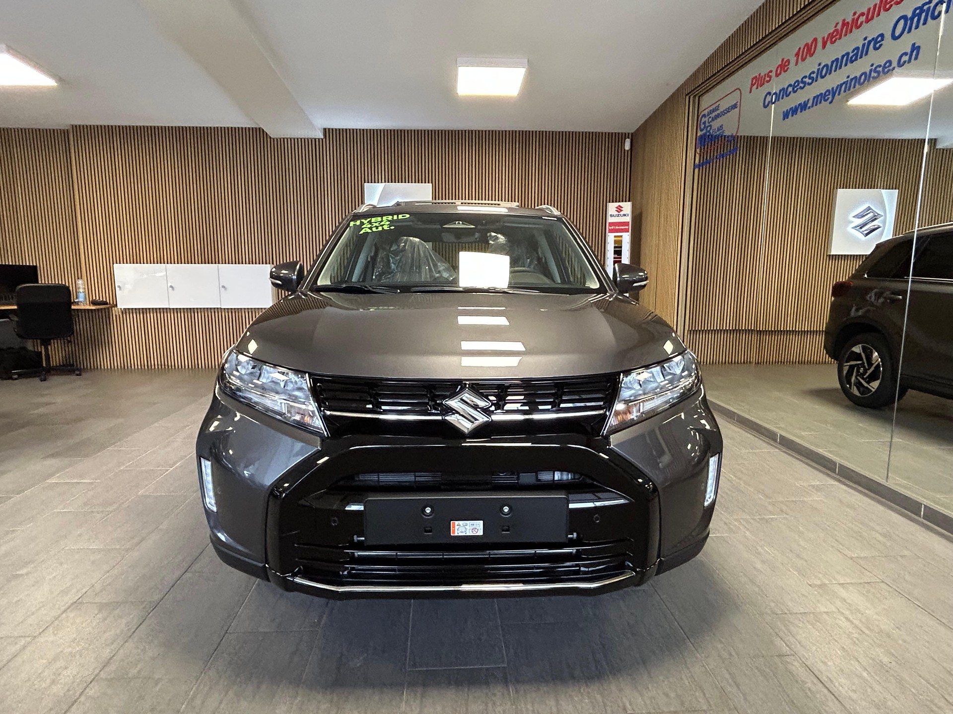 SUZUKI Vitara 1.4 T Sakura Top Hybrid 4x4-image-4