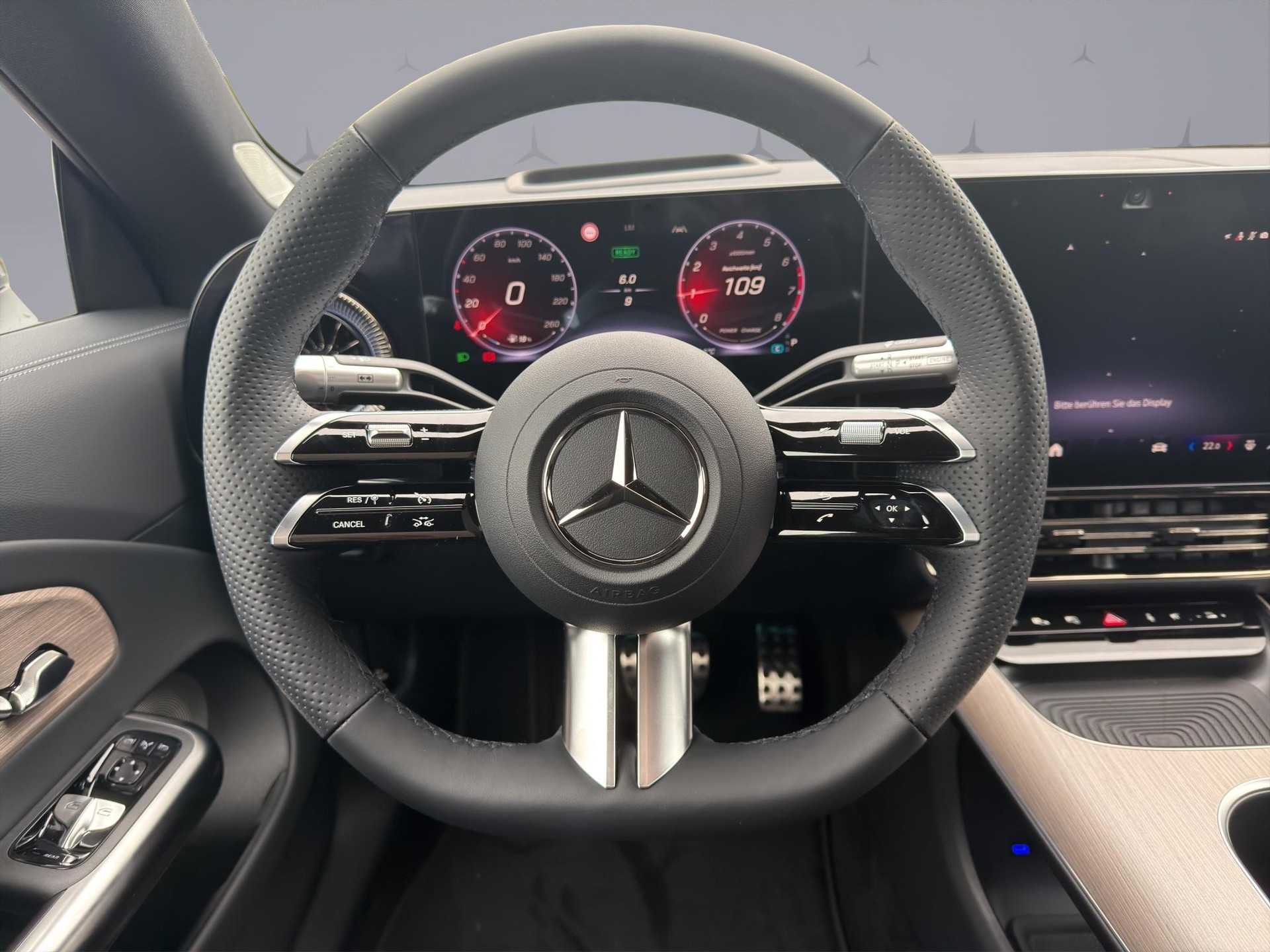 MERCEDES-BENZ CLA 220 AMG Line 4matic-image-10