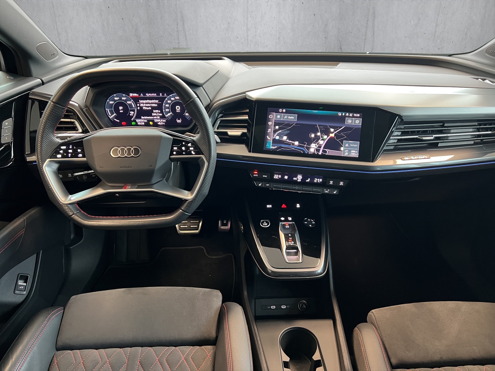 AUDI Q4 e-tron 50 quattro-image-9