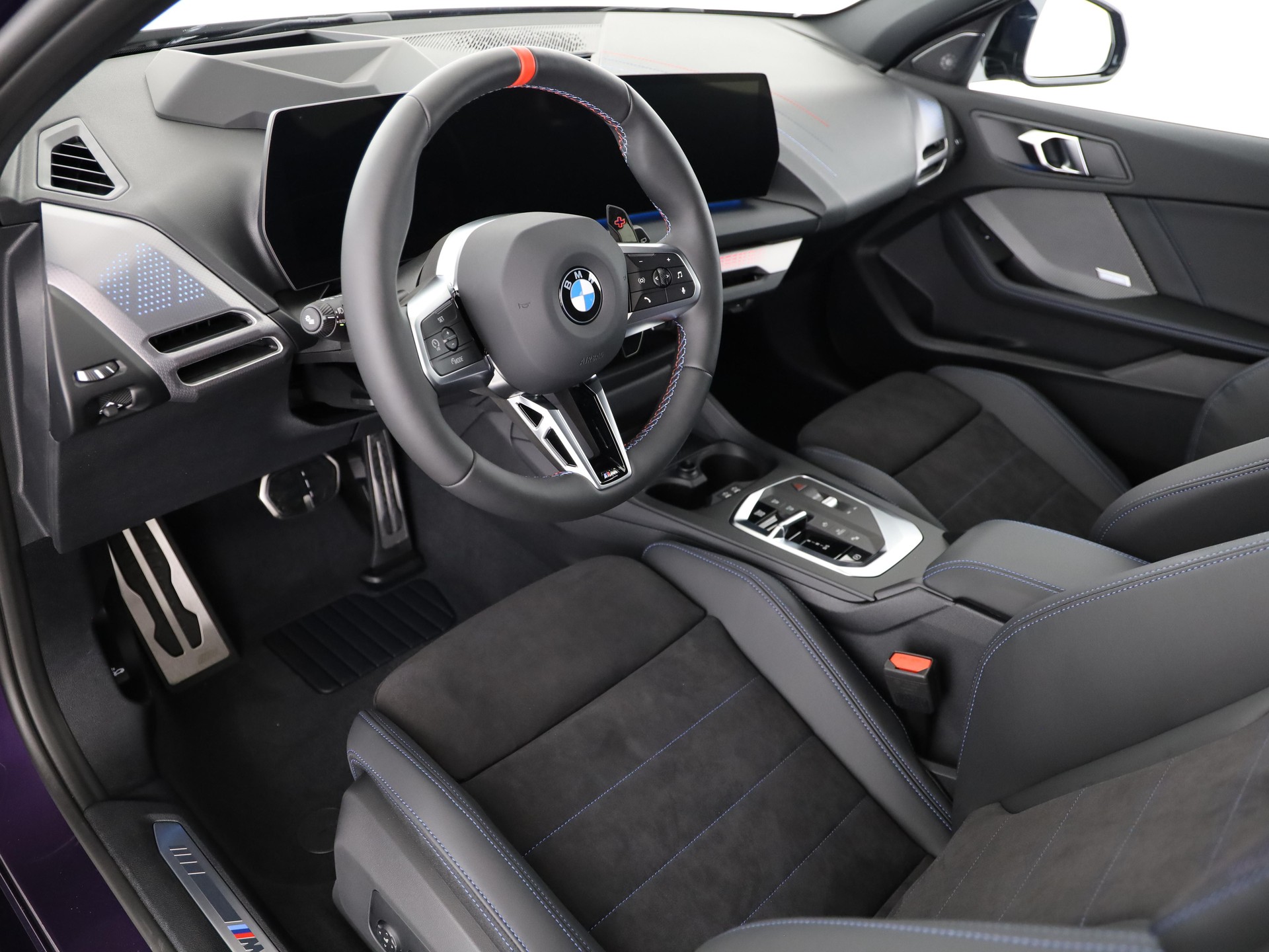 BMW M135i xDrive-image-12