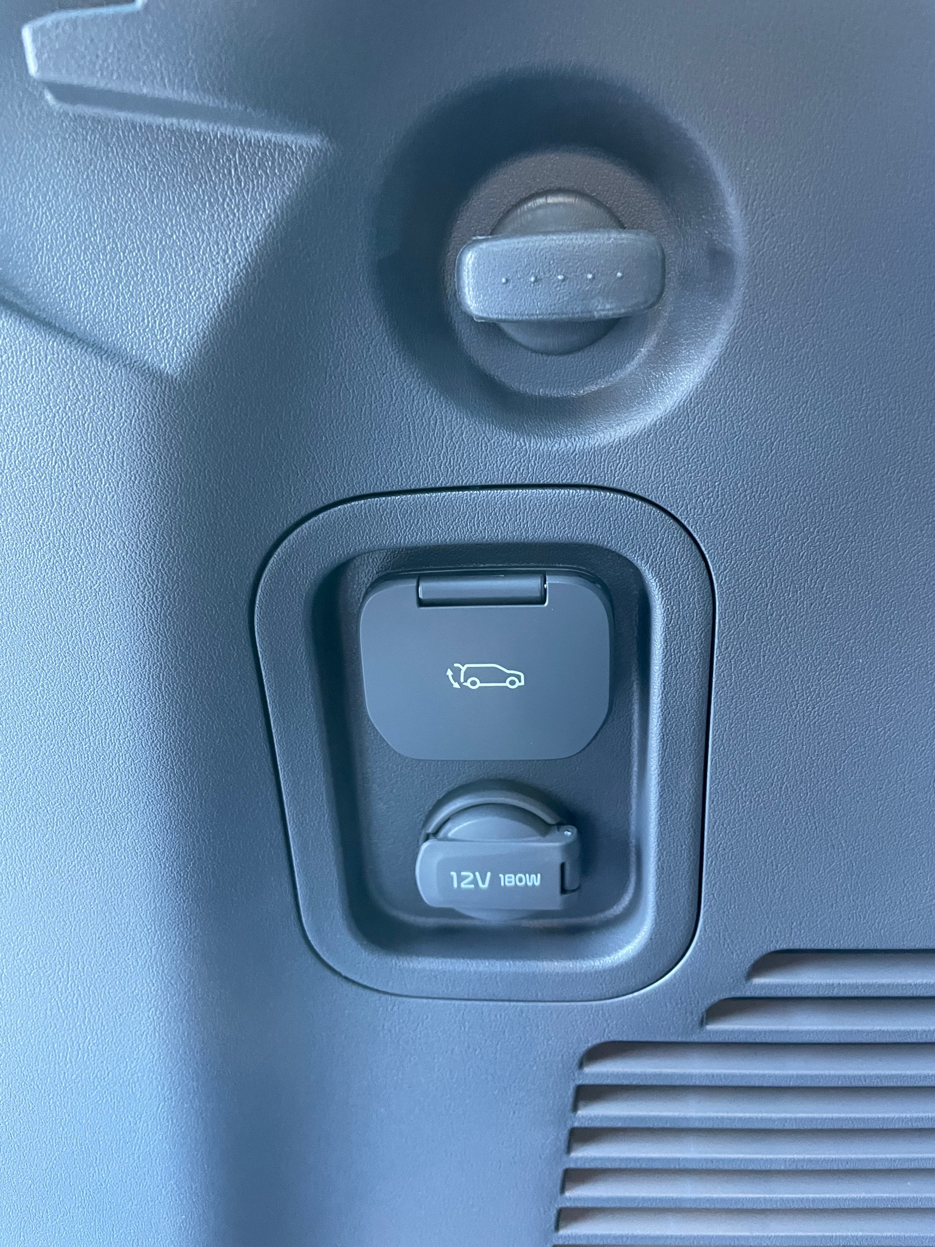 KIA EV9 99,8 kWh GT 4x4 mit Panoramaschiebedach, 7-Sitzer-image-9