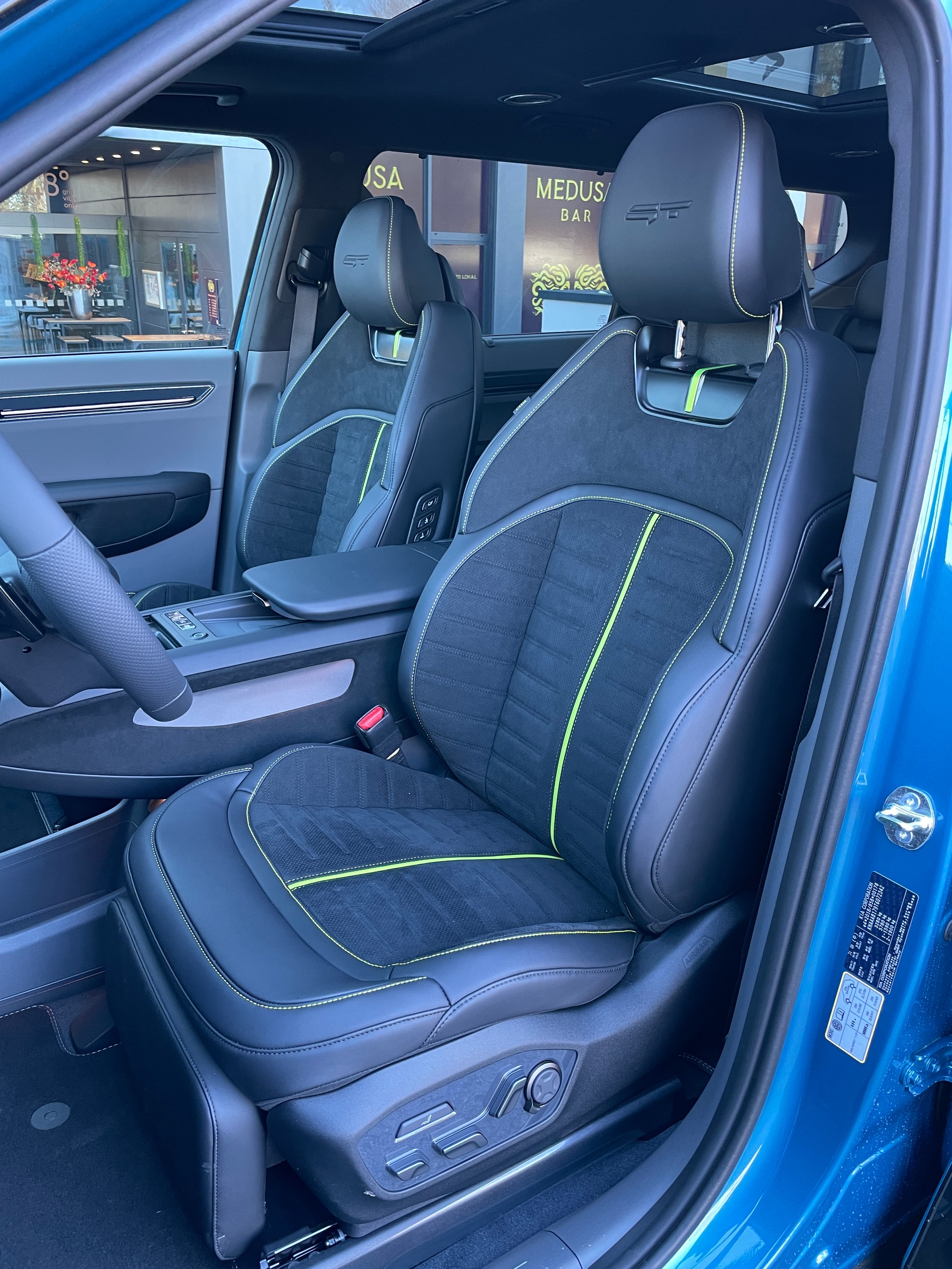 KIA EV9 99,8 kWh GT 4x4 mit Panoramaschiebedach, 7-Sitzer-image-19