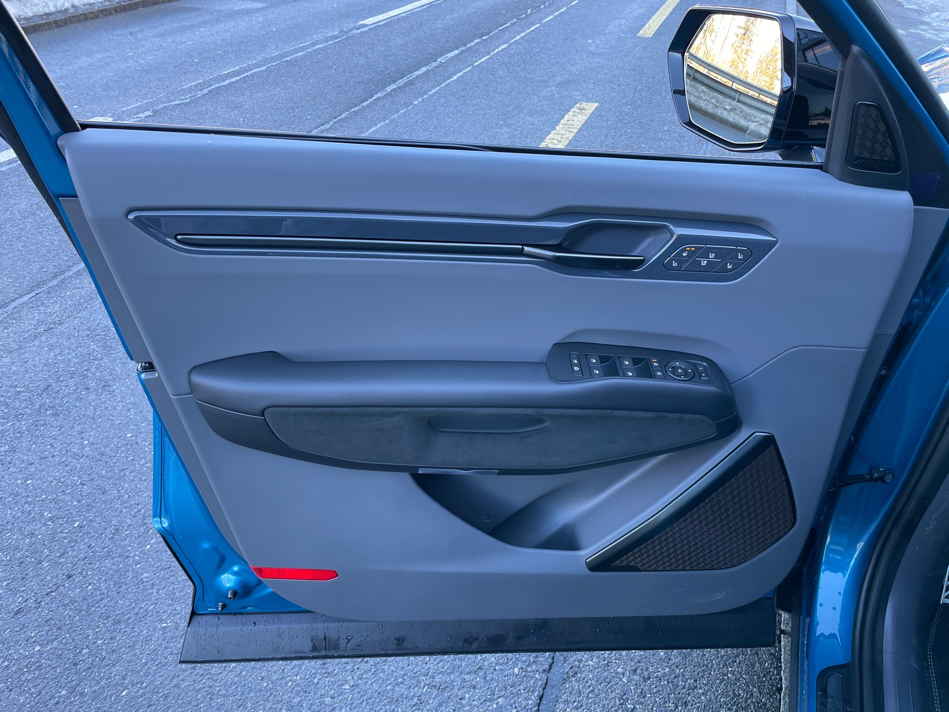 KIA EV9 99,8 kWh GT 4x4 mit Panoramaschiebedach, 7-Sitzer-image-17