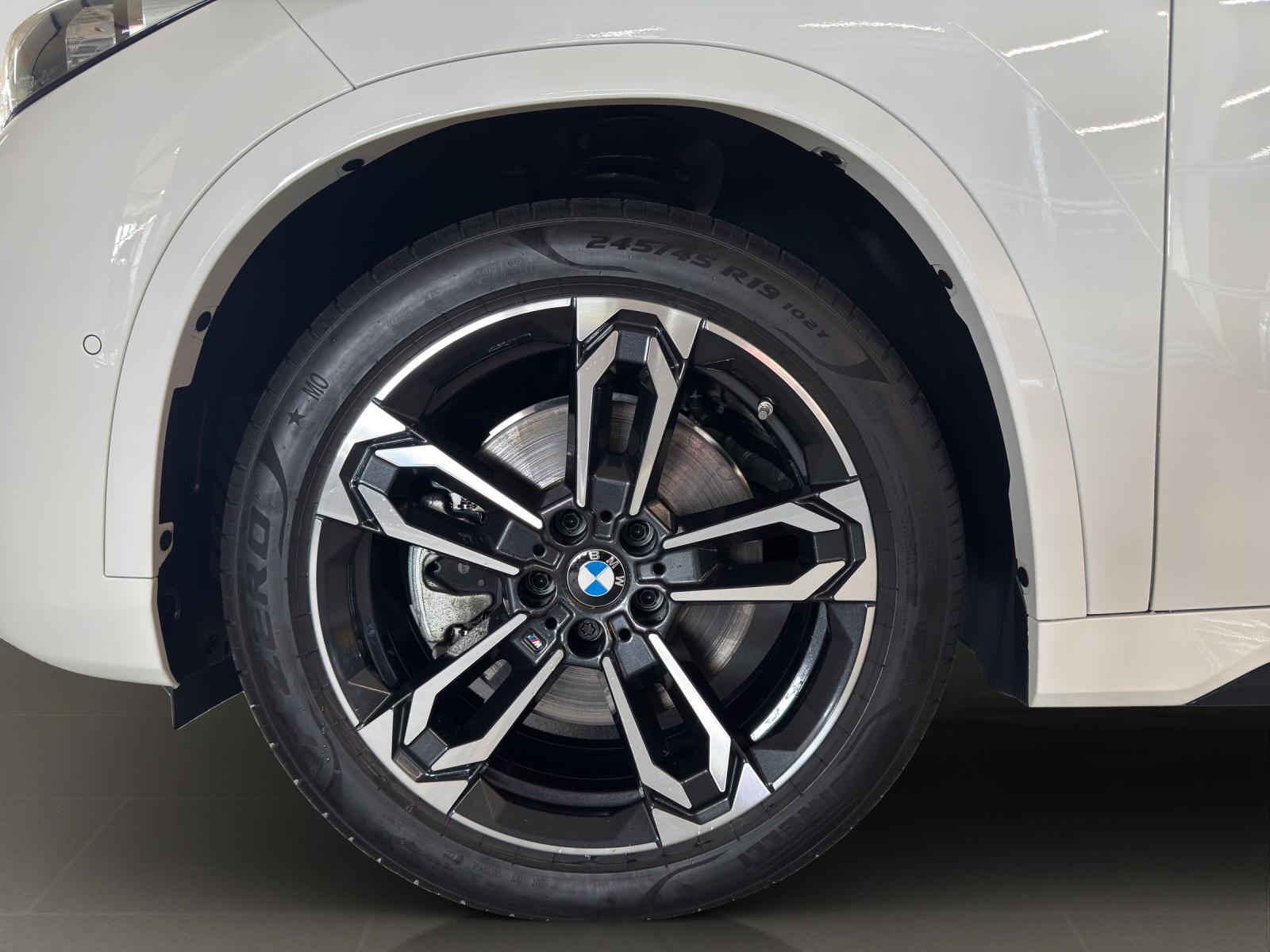 BMW X1 23d xDrive paddles-image-3