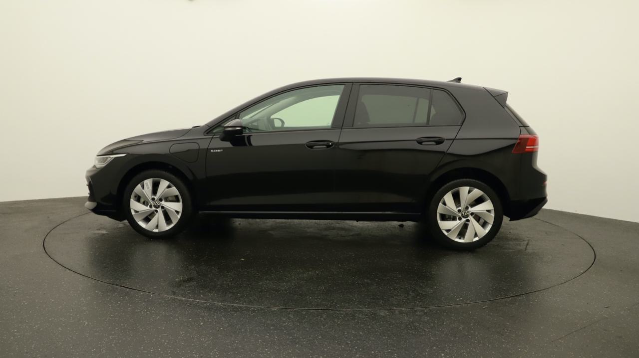 VW Golf VIII 1.5 TSI PHEV Limited-image-1