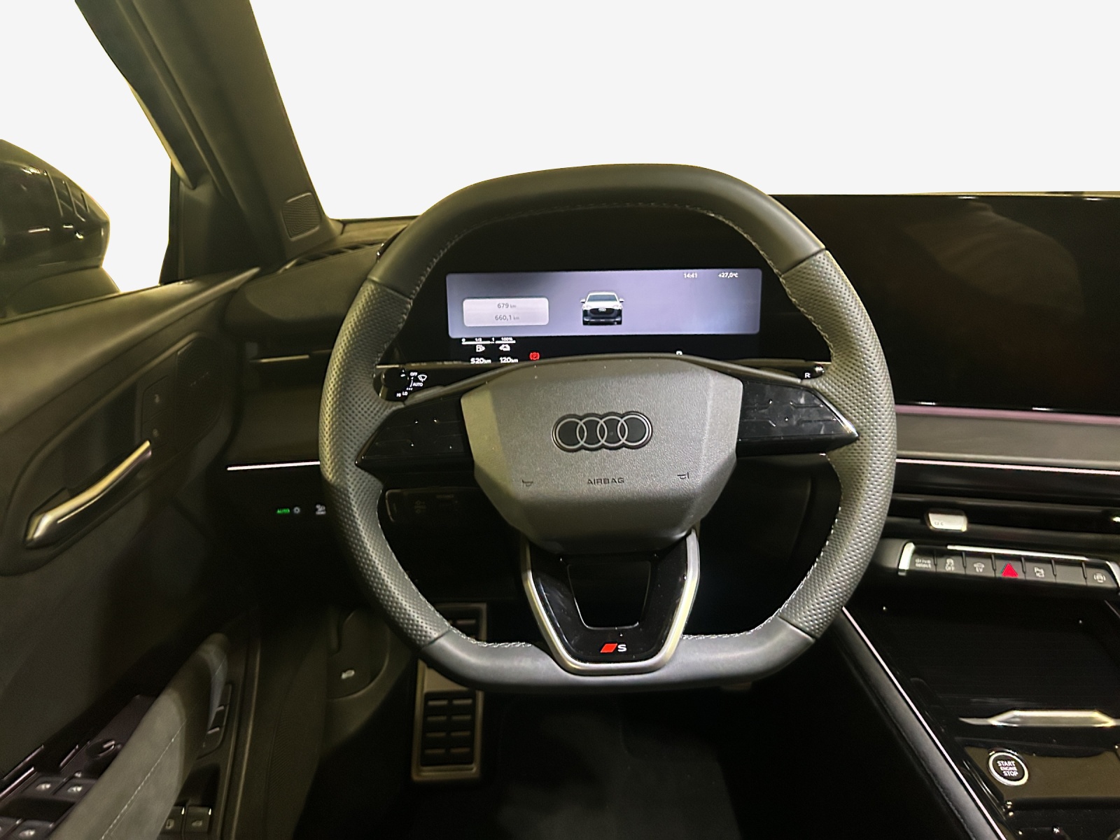 AUDI Q3 Sportback e-hybrid 200 kW S tronig-image-9